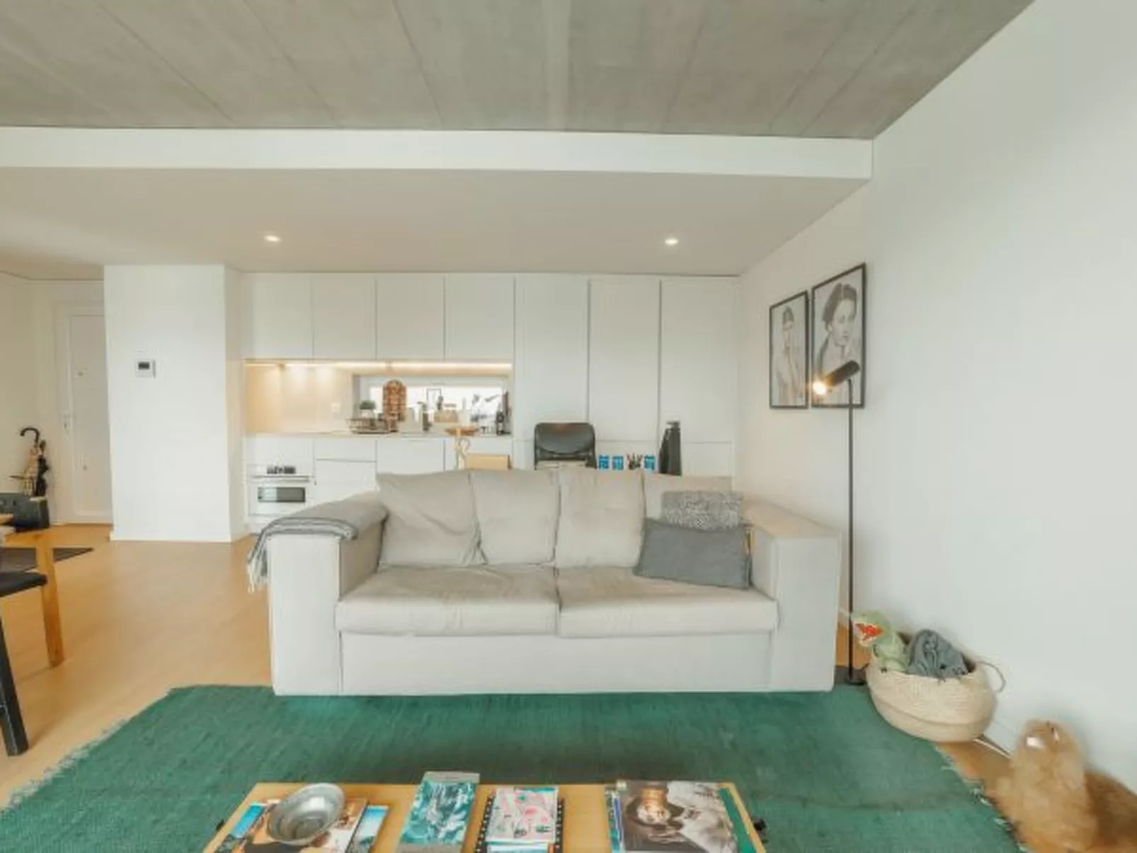 BEACH & SUN APARTMENT by VACATIONY - Binnen