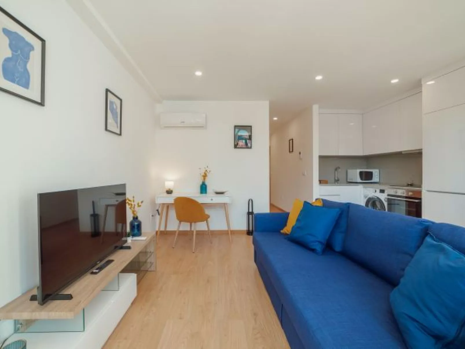 MODERN & STYLISH APARTMENT I by VACATIONY - Binnen