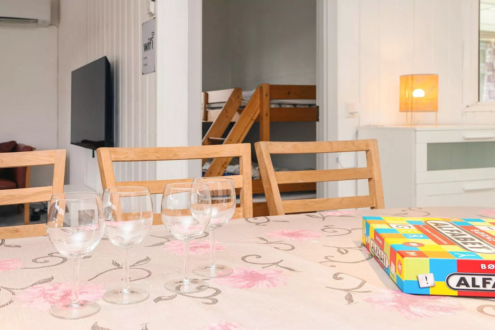 Kust ontsnapping met zwembad -- By Traum Ferienwohnungen - Binnen