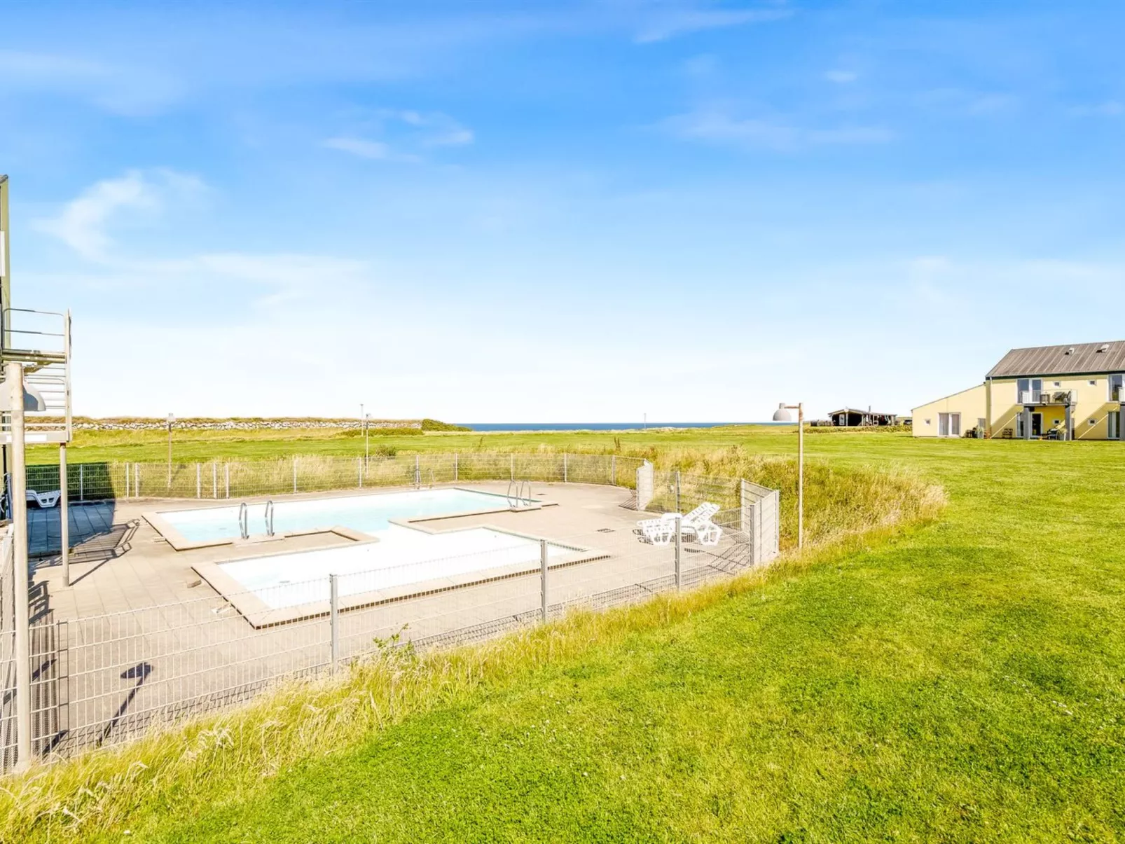 "Solveg" - 150m from the sea - Buiten