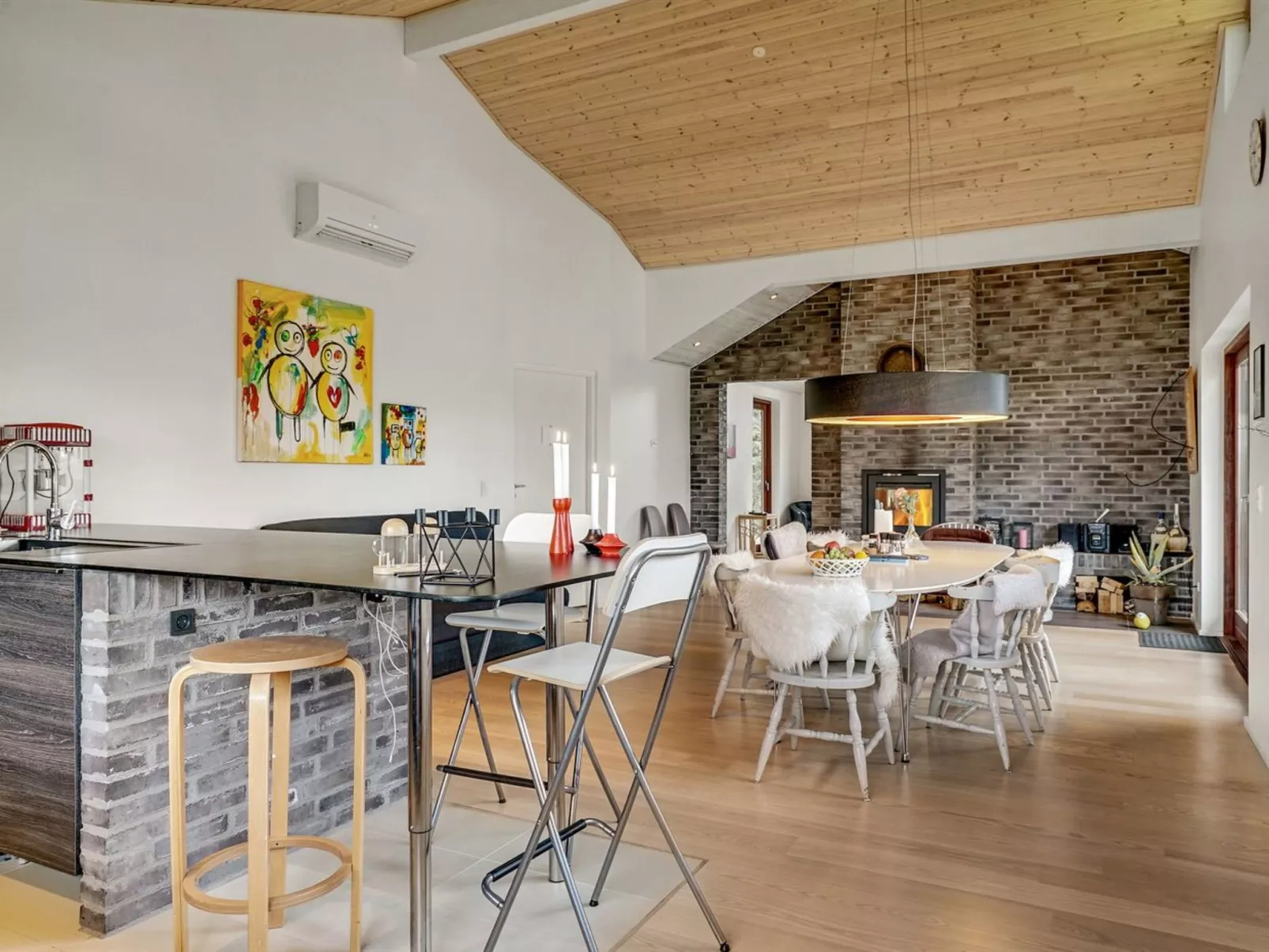 "Orm" - 550m to the fjord - Binnen