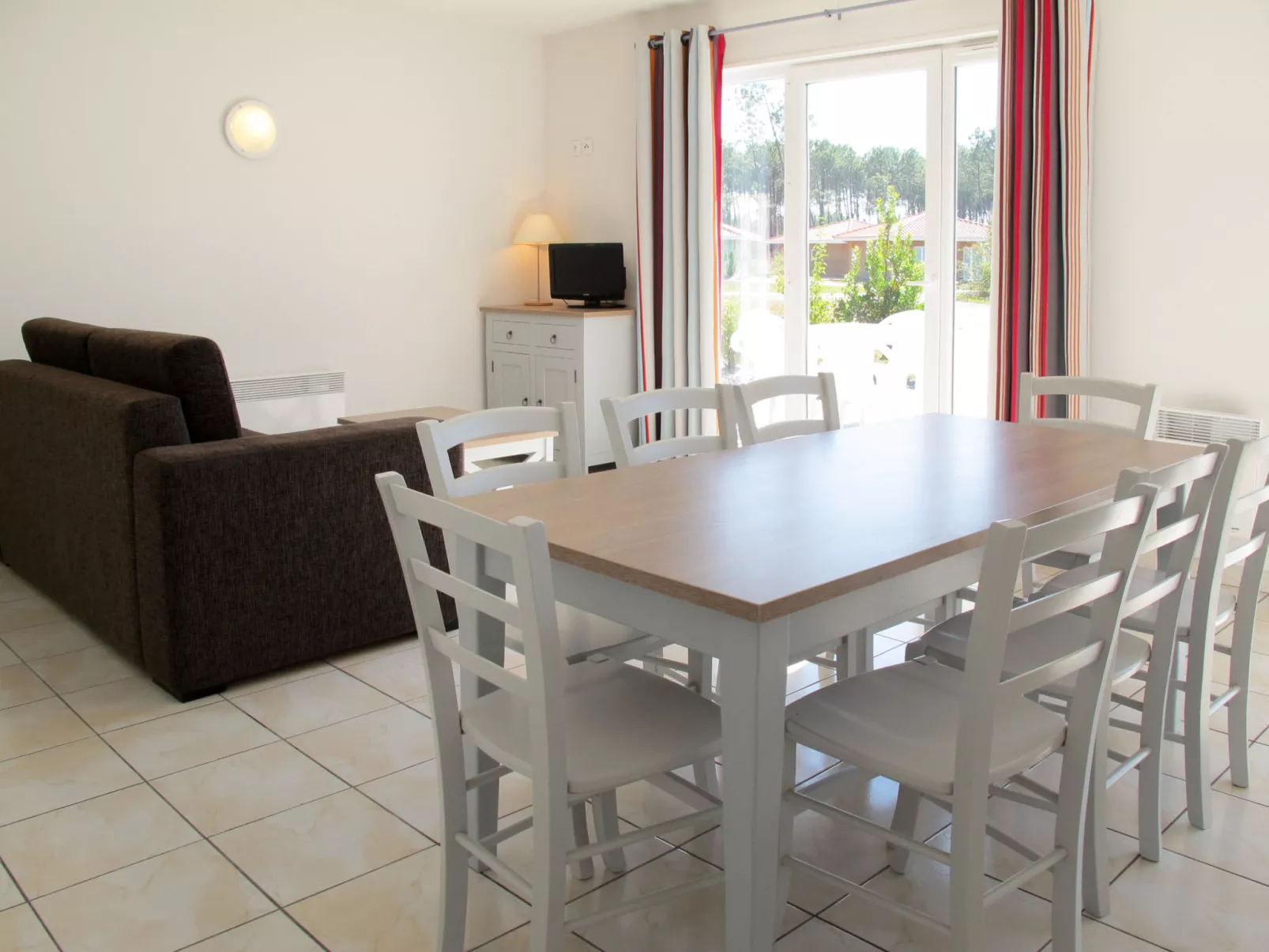 Le Domaine des Grands Lacs - Binnen