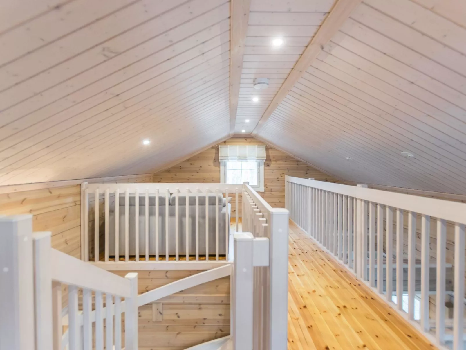 Villa iloinen - Binnen