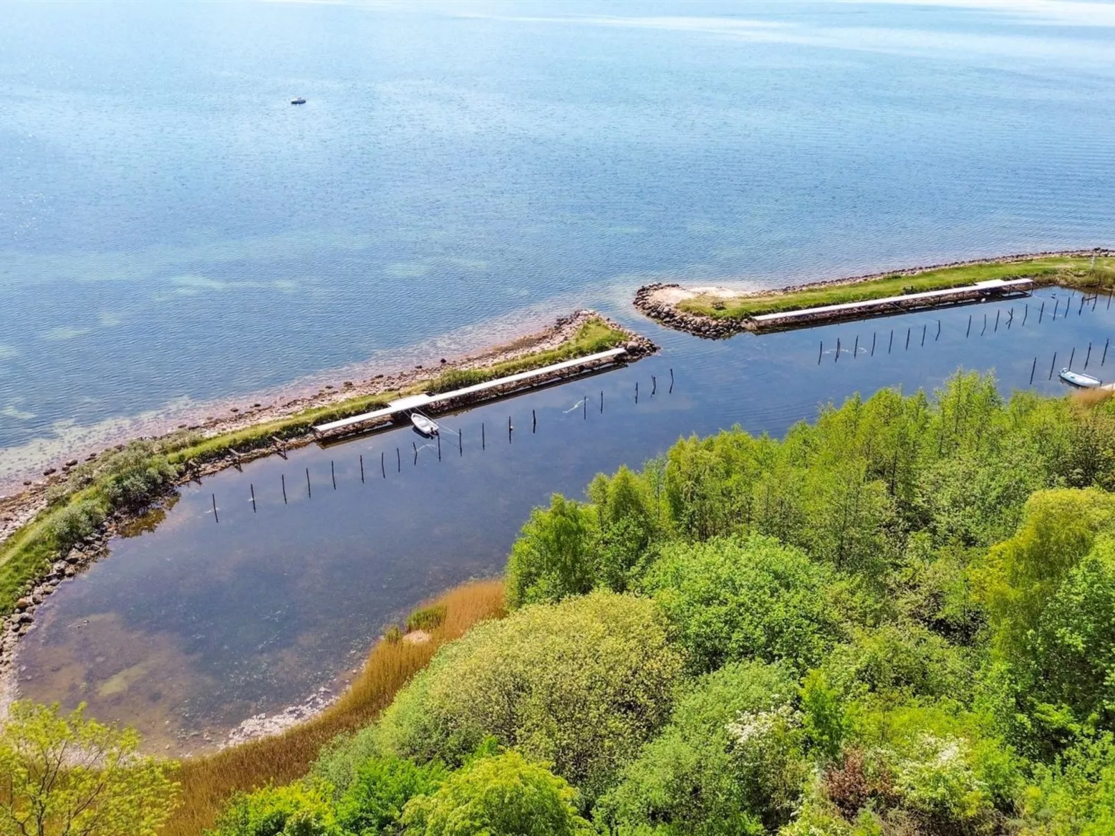 "Erin" - 200m from the sea - Buiten