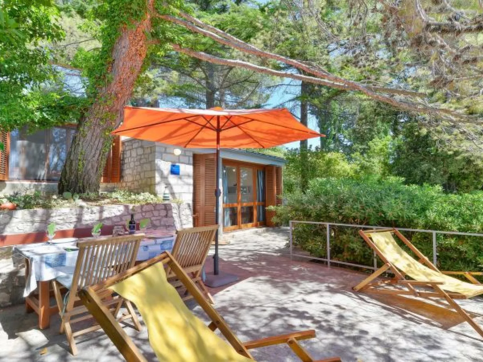 Beachfront Holiday home Maestral - Image-tags.info