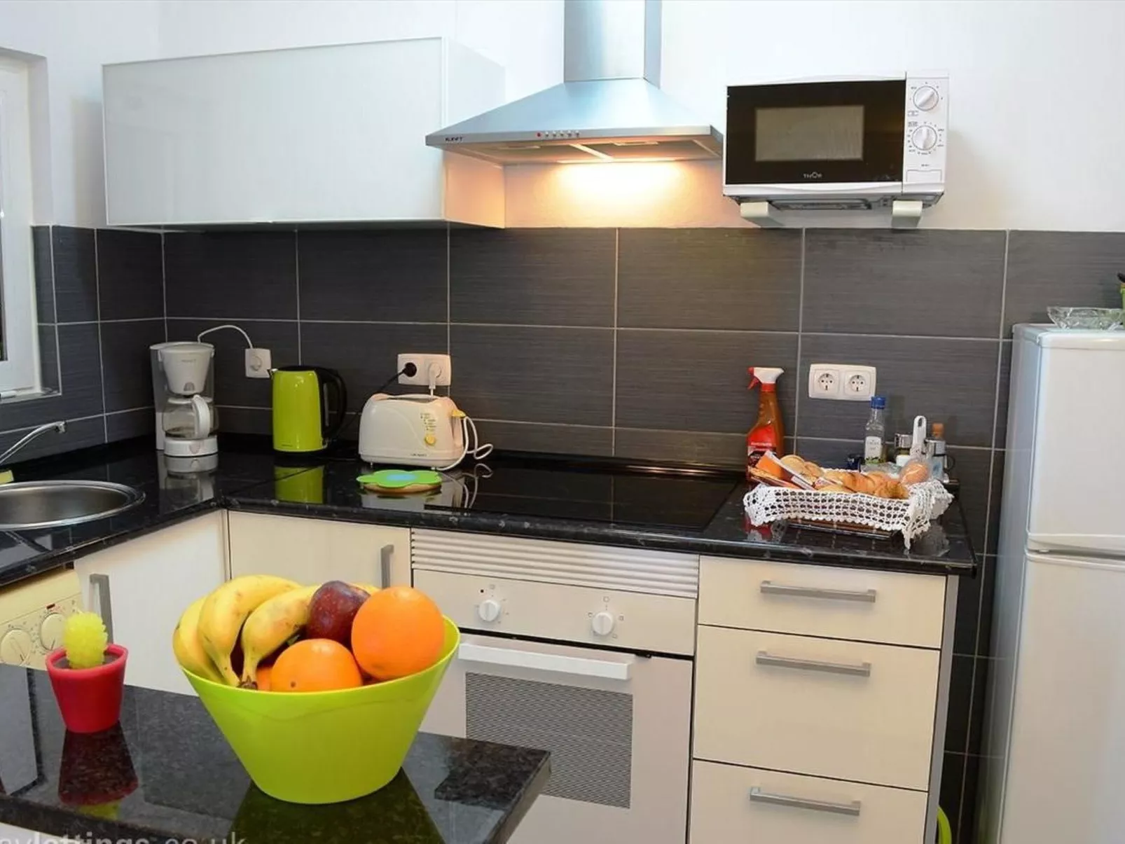 Wohnung mit Blick auf das Wasser - Binnen