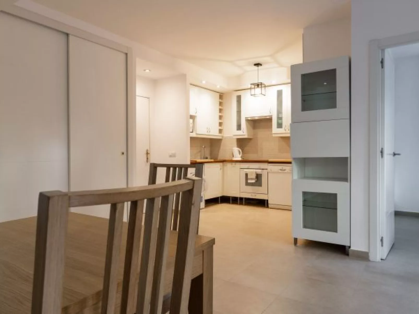 Beachside apartment in Elviria, Romana Playa - Image-tags.info