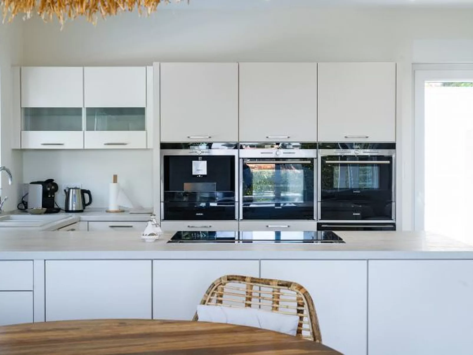 Villa Madrugada, beachside villa in Costabella - Image-tags.info