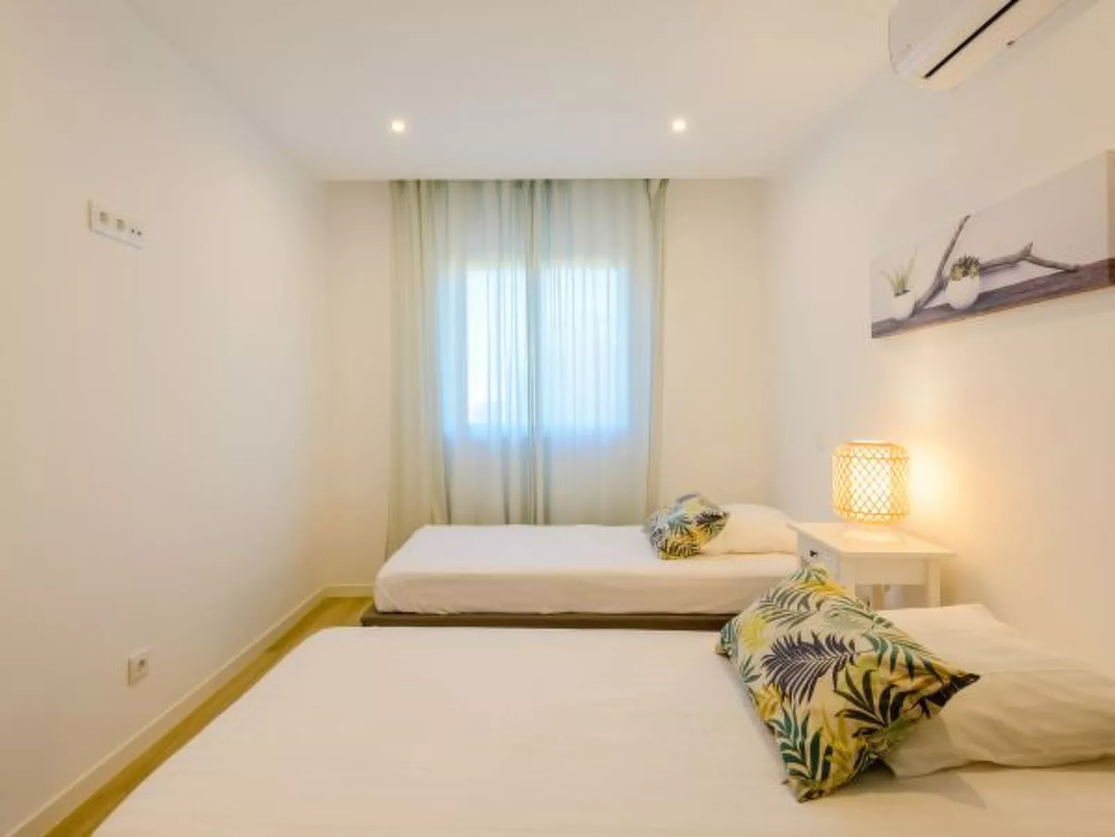 The Little Paradise with Sea Views - Binnen