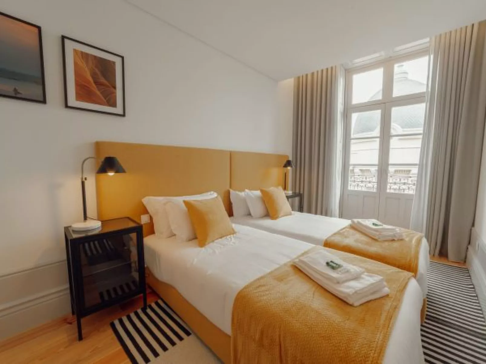 HEART OF PORTO APARTMENT E DUPLEX by VACATIONY - Binnen