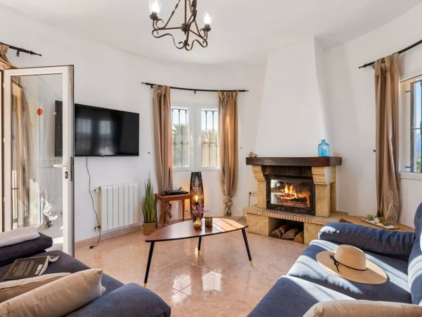 Villa Comodo - PlusHolidays - Image-tags.info