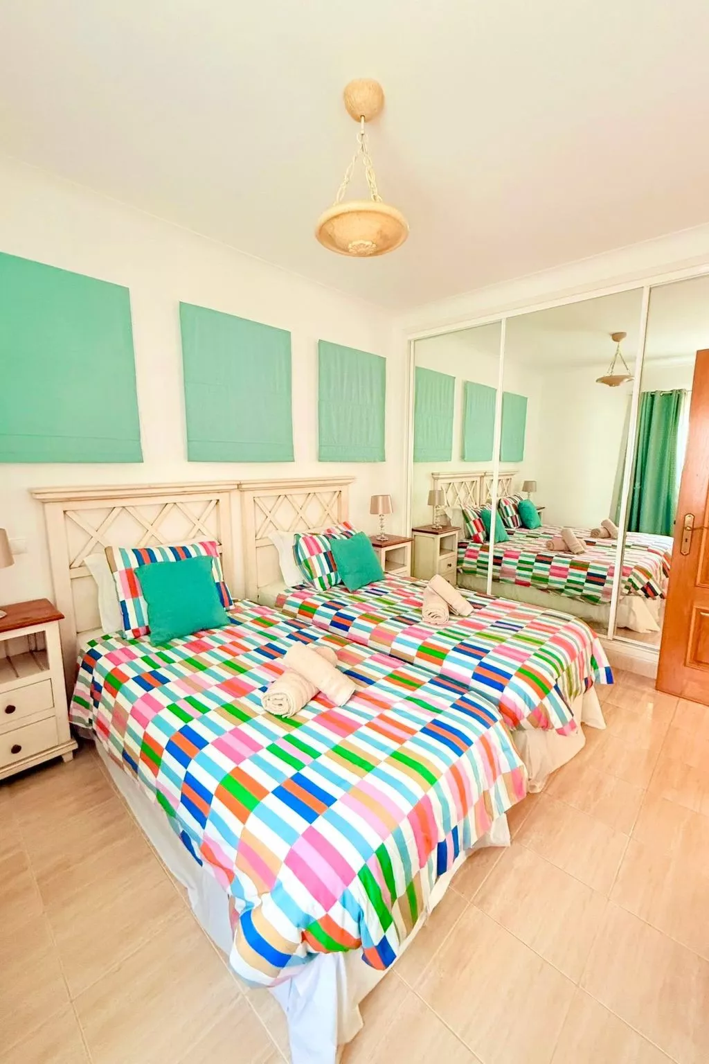 Mit beheiztem Pool - Binnen