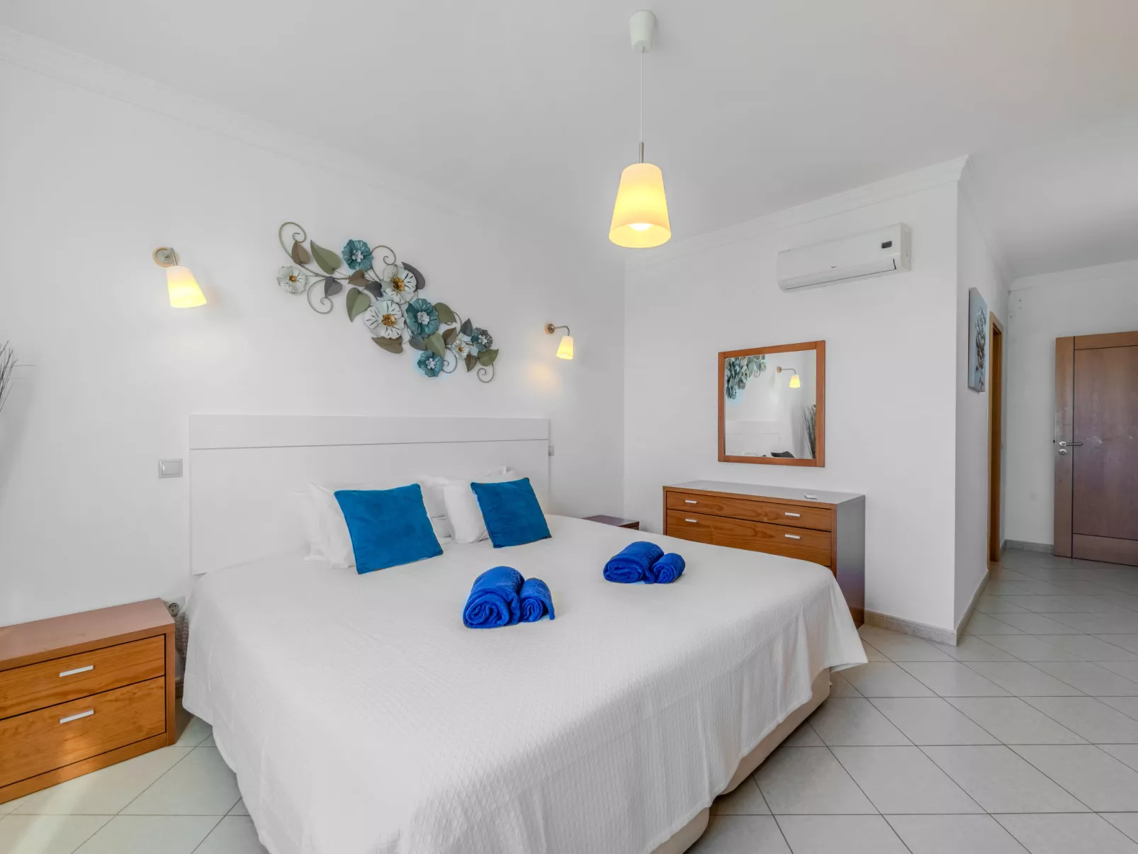 Cristina Inn - Binnen