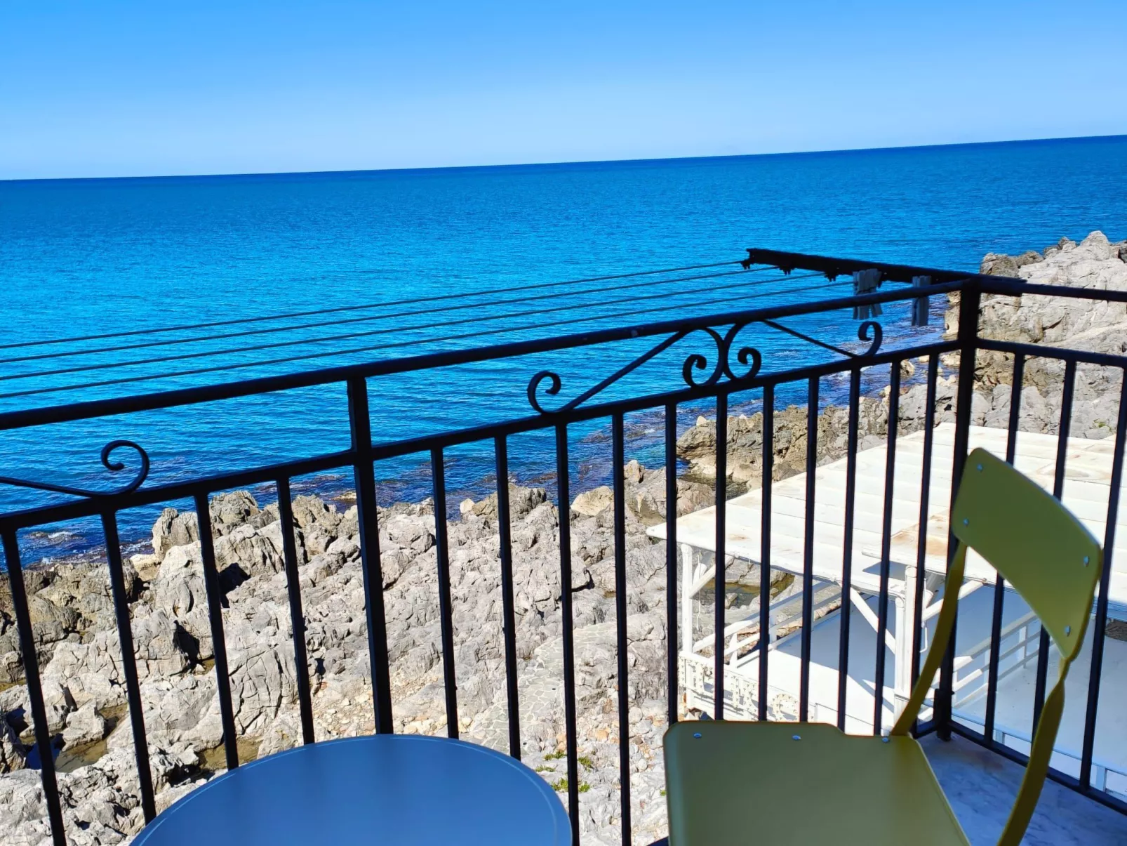 Studio-Apartment im alten Stadtzentrum mit schöner Aussicht und Balkon mit Blic - Image-tags.info