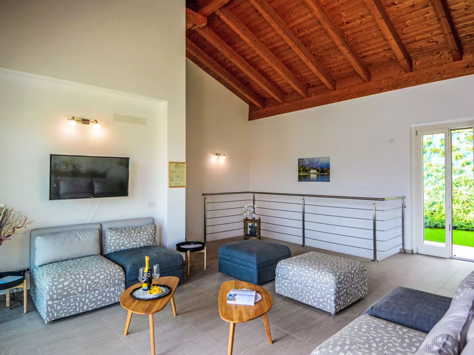 The View Lake Como - Binnen