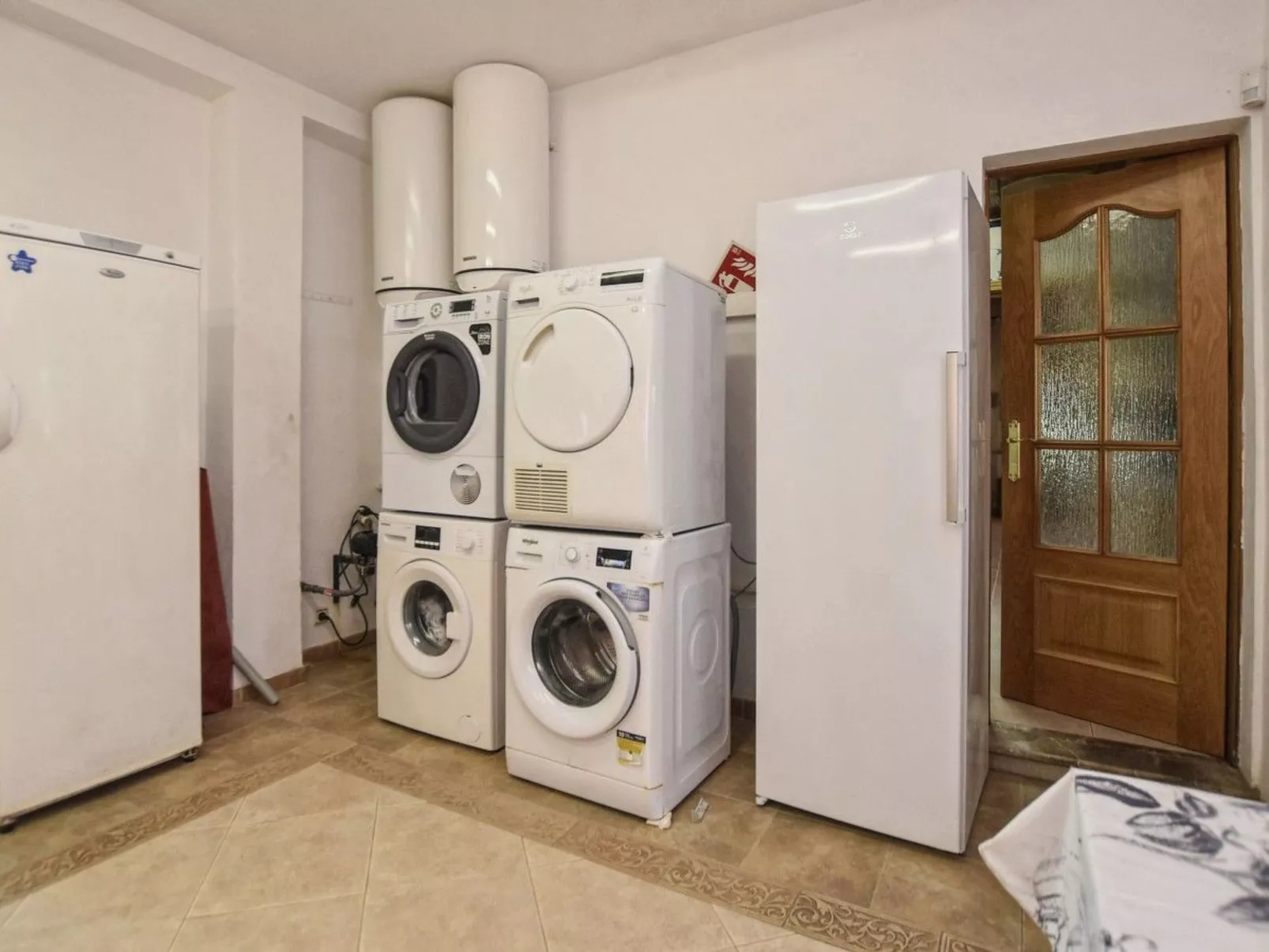 In Campos mit Privatem Pool - Binnen