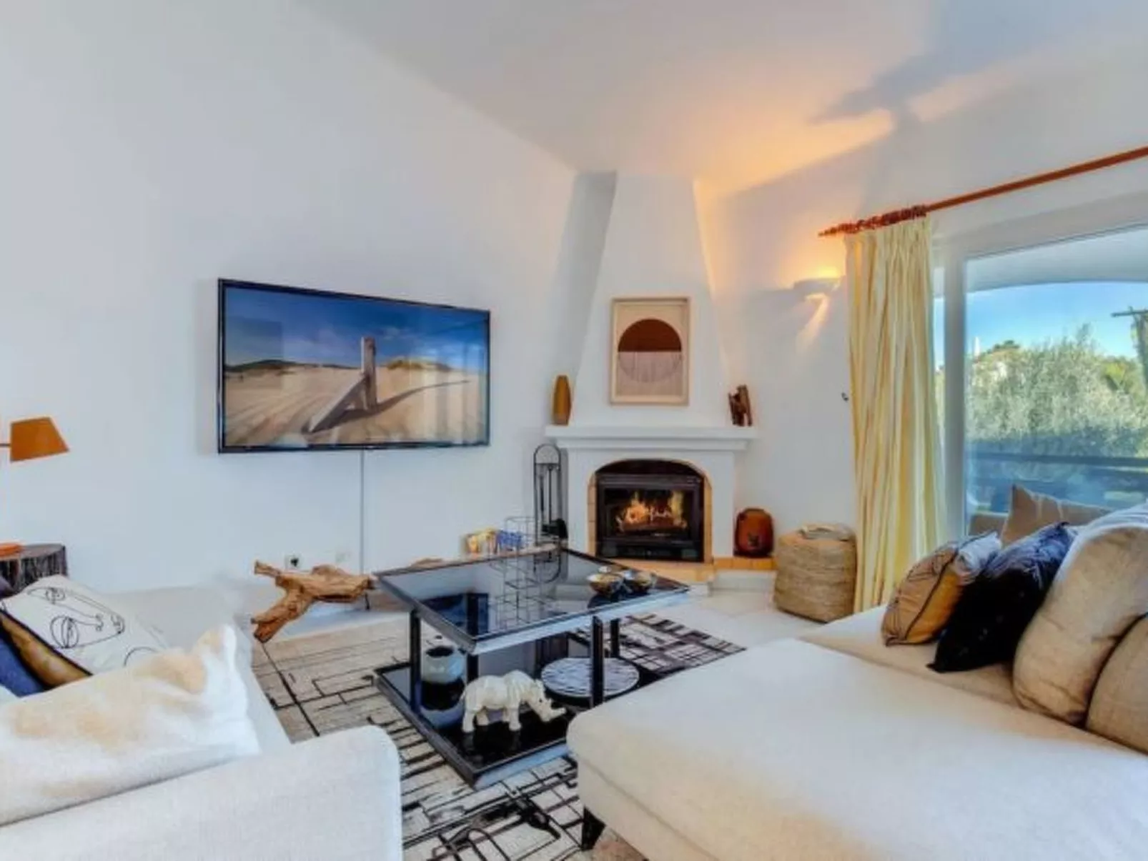 CARVOEIRO POOL HOUSE by VACATIONY - Binnen