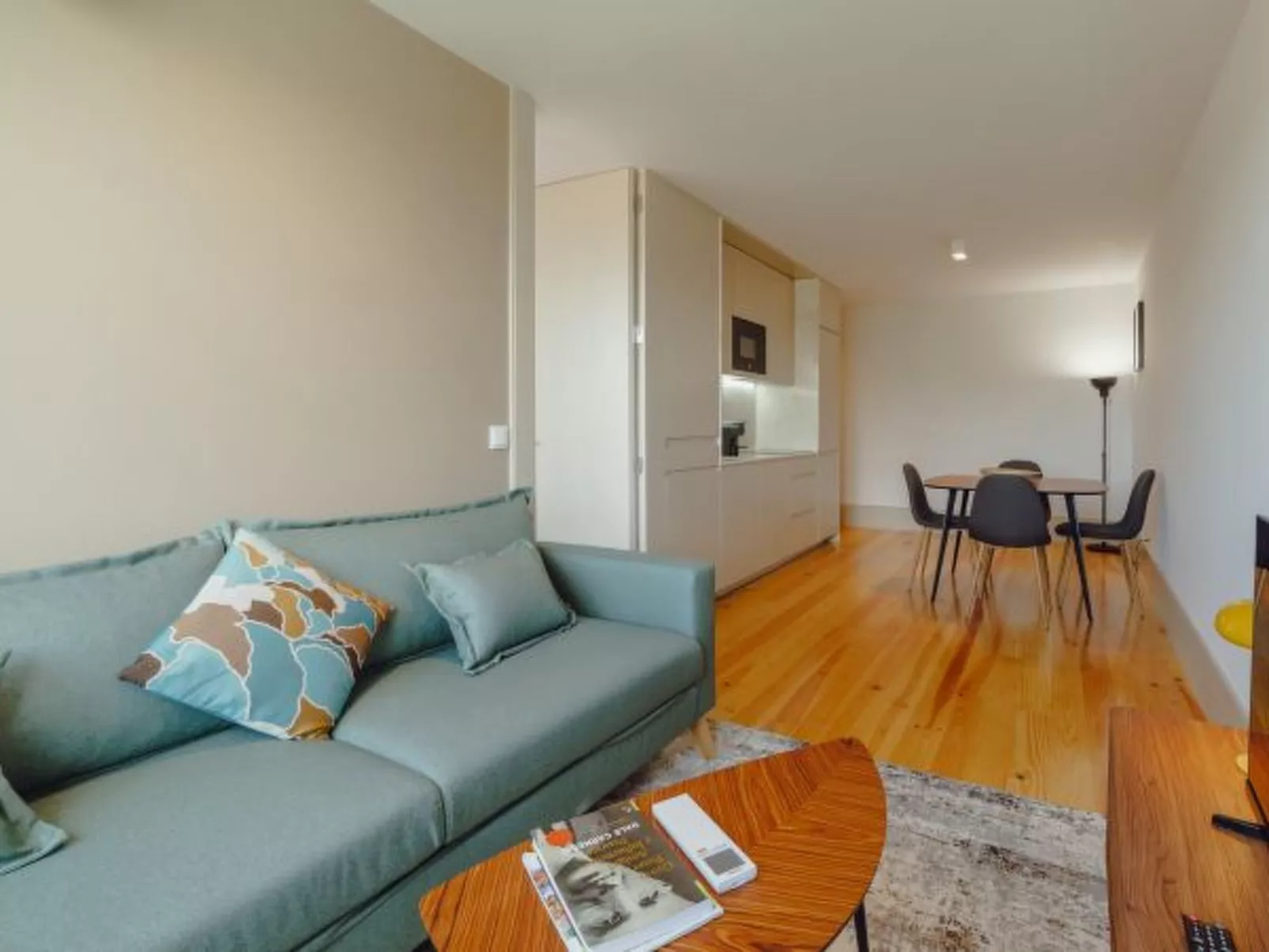 LEGACY OPORTO DESIGN APARTMENT G by VACATIONY - Binnen