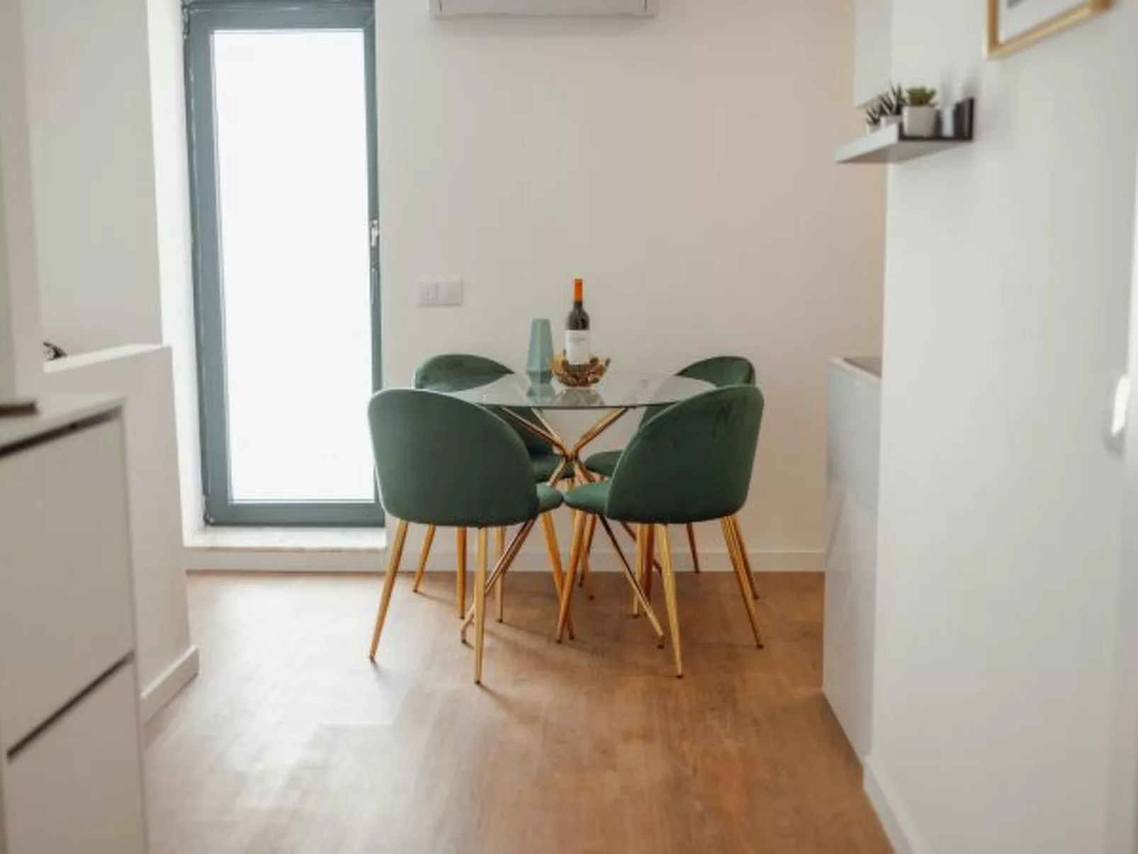 LAPA STYLISH APARTMENT B WITH TERRACE by VACATIONY - Binnen