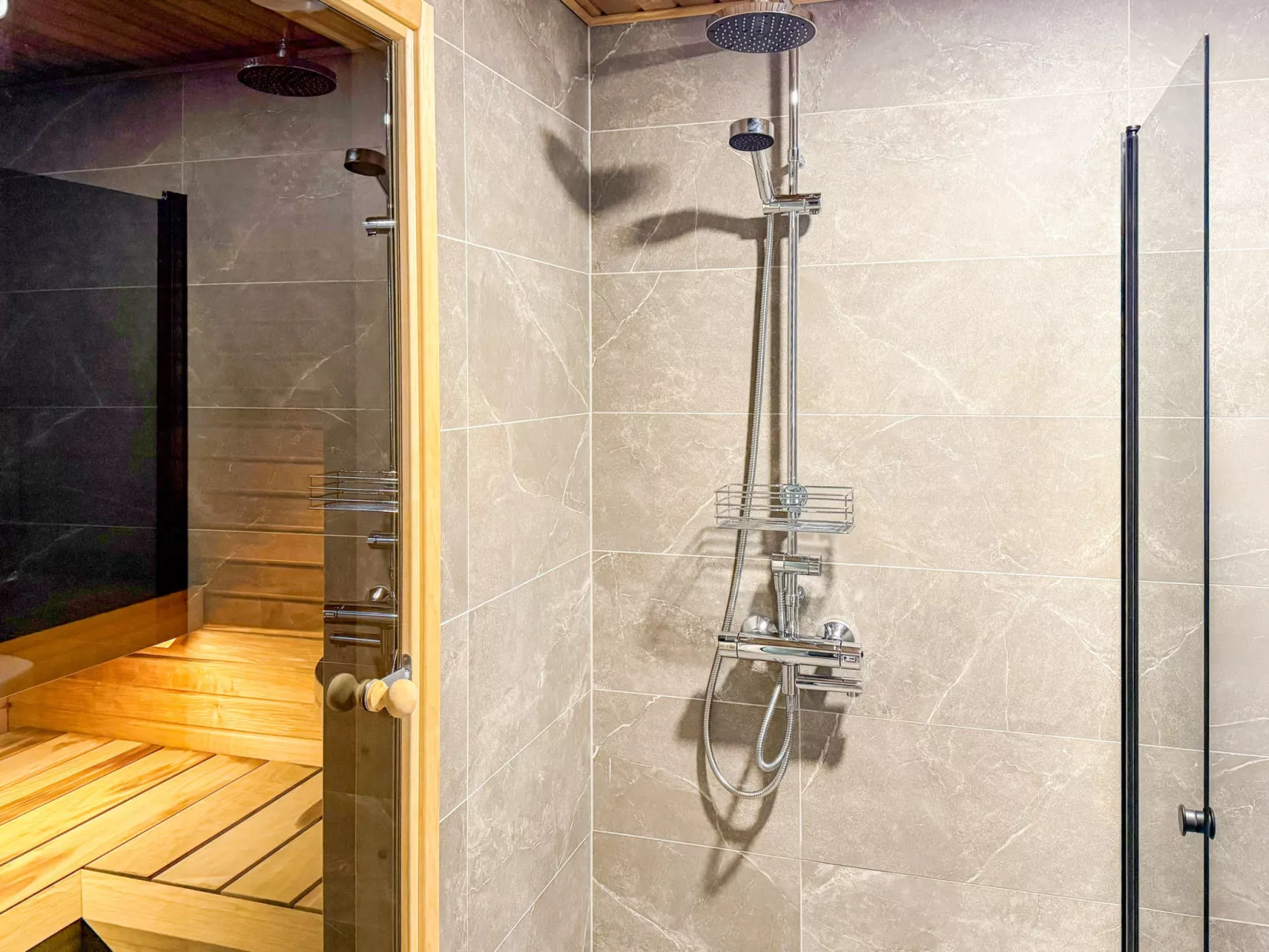 Saanan taika - Binnen