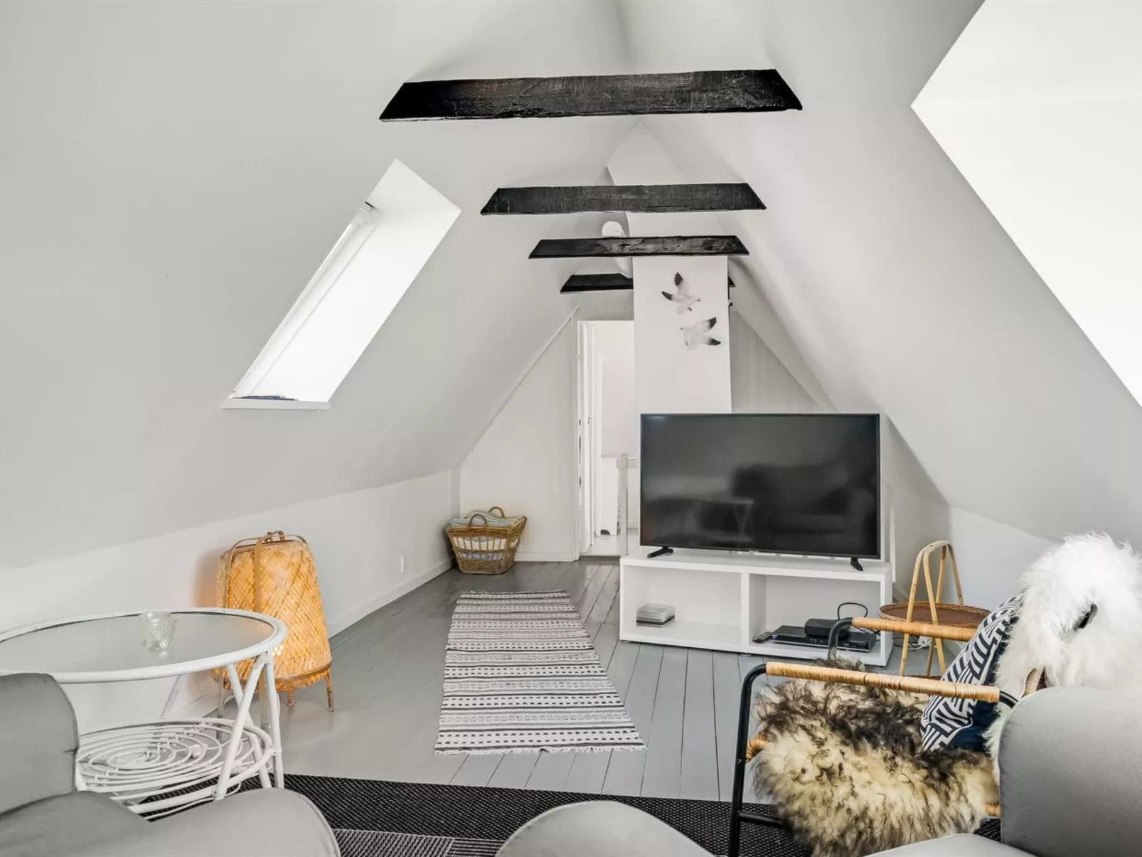 "Uddi" - 150m from the sea - Binnen