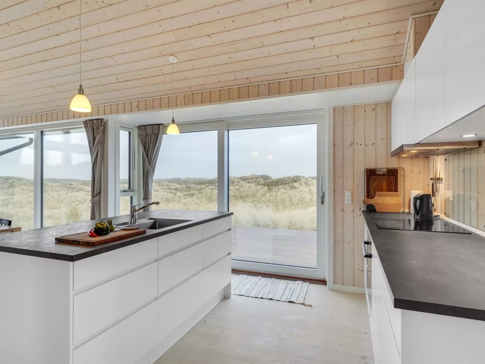 "Marjorie" - 400m from the sea - Binnen