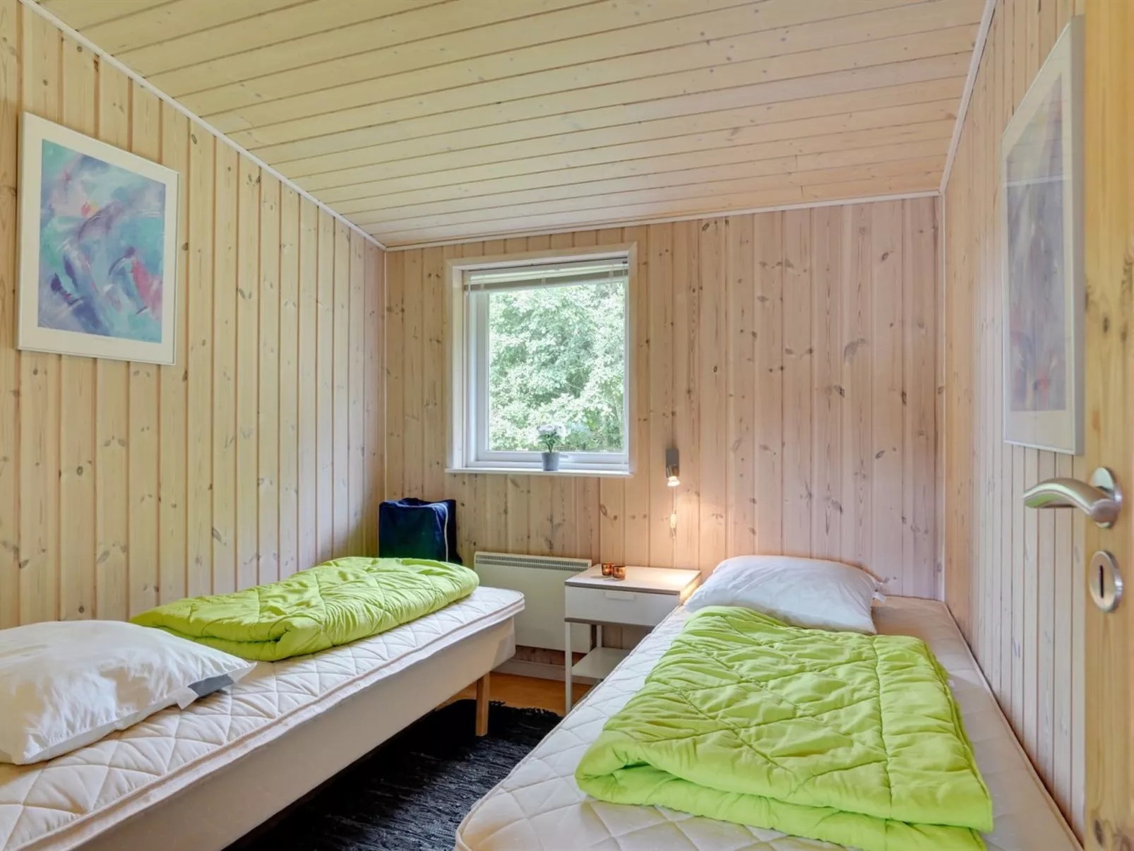 "Alvi" - 400m to the fjord - Binnen