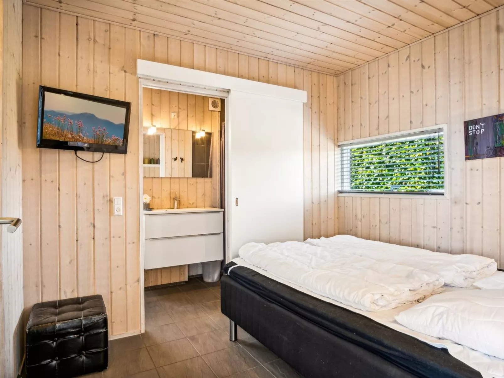 "Reinhard" - 50m from the sea - Binnen