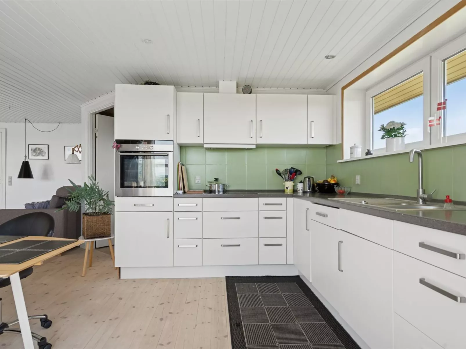 "Erin" - 200m from the sea - Binnen