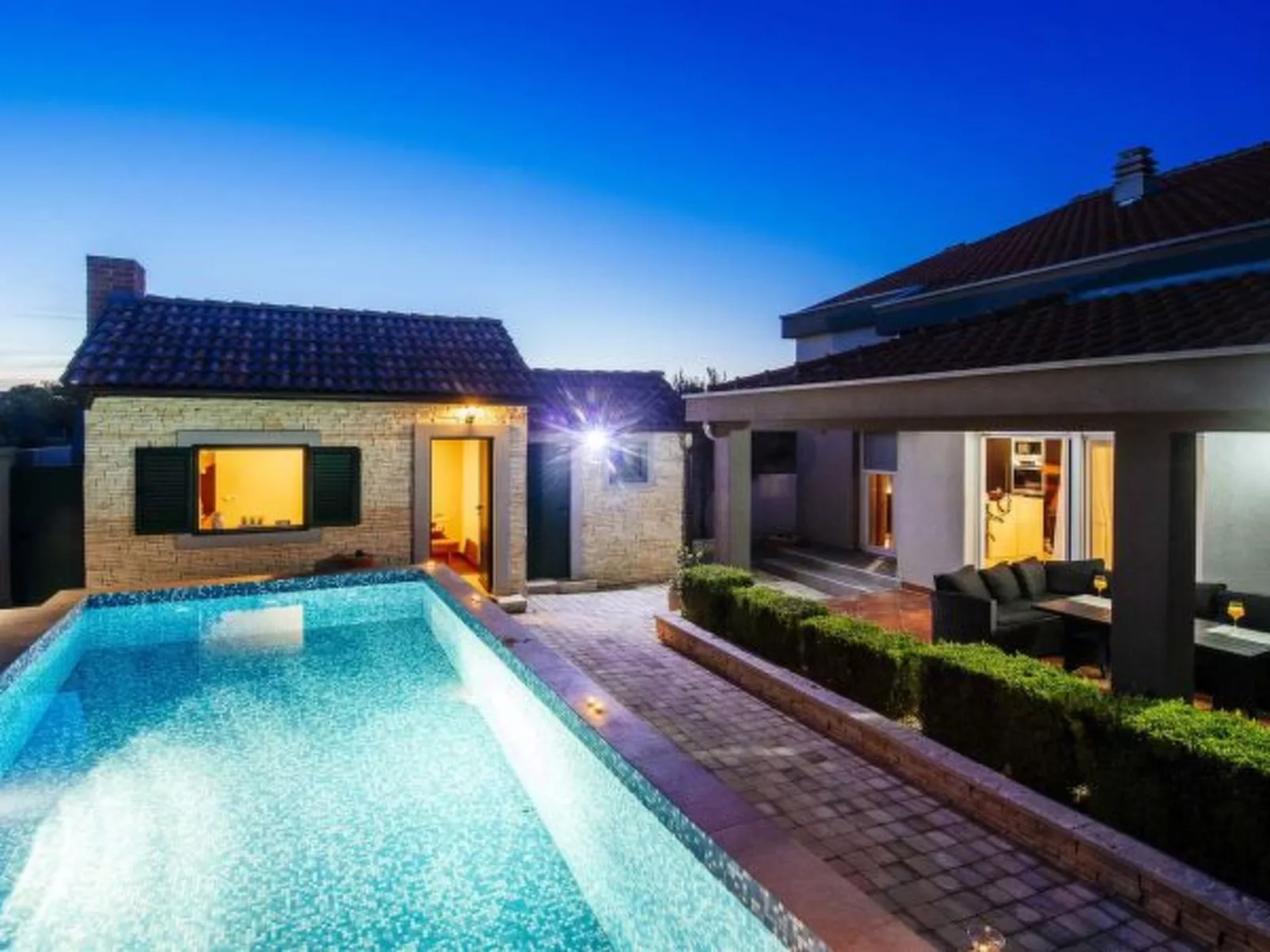 Villa Enna with heated pool - Image-tags.info