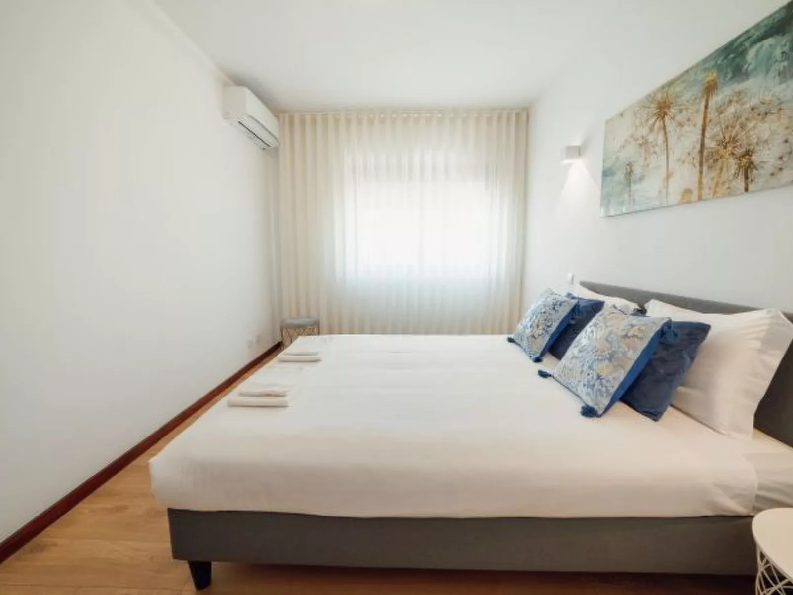 CITY CENTER GRAND SEA VIEW TERRACE by VACATIONY - Binnen