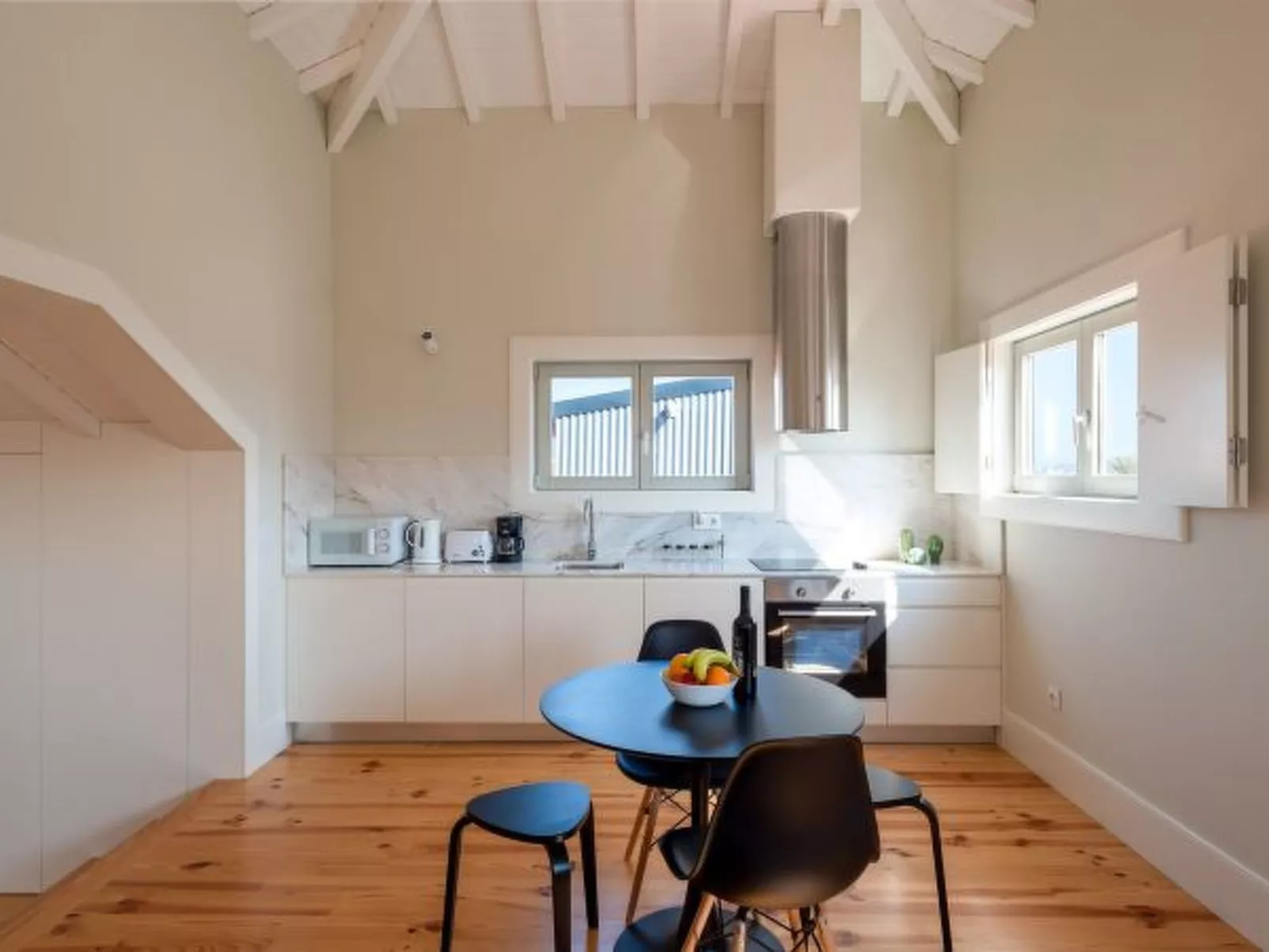 OPORTO ROOFTOP STUDIO by VACATIONY - Binnen