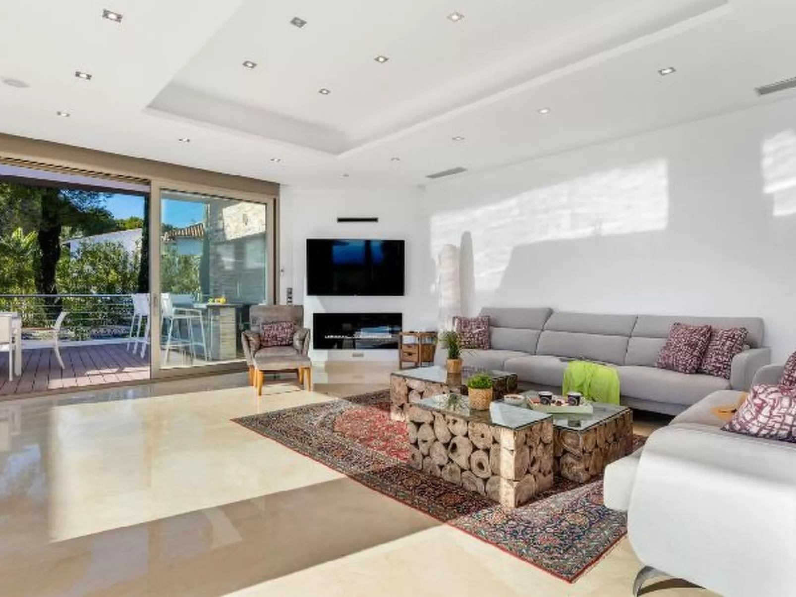 Villa Campomanes - PlusHolidays - Image-tags.info