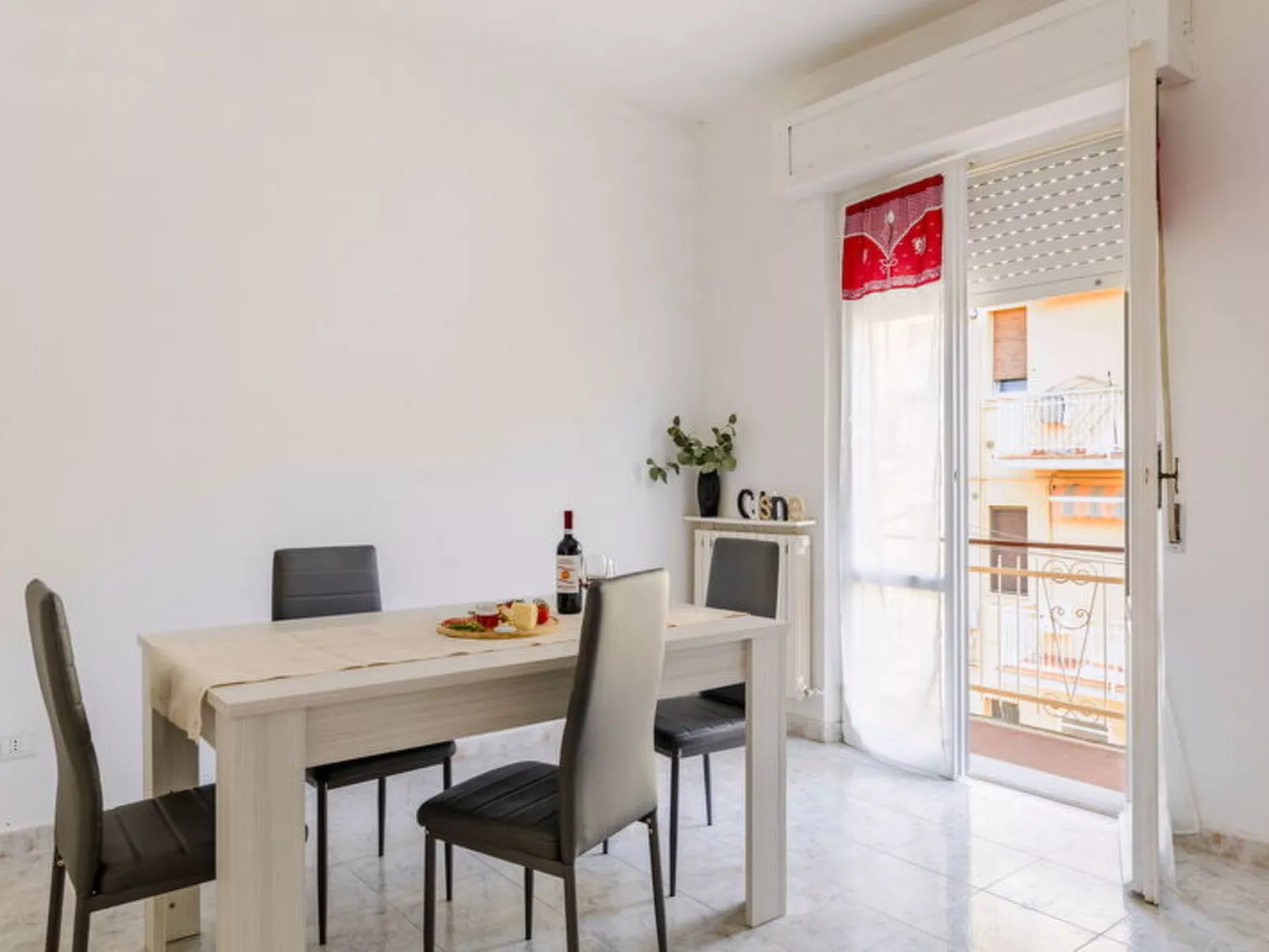 Maison Loreto - Binnen