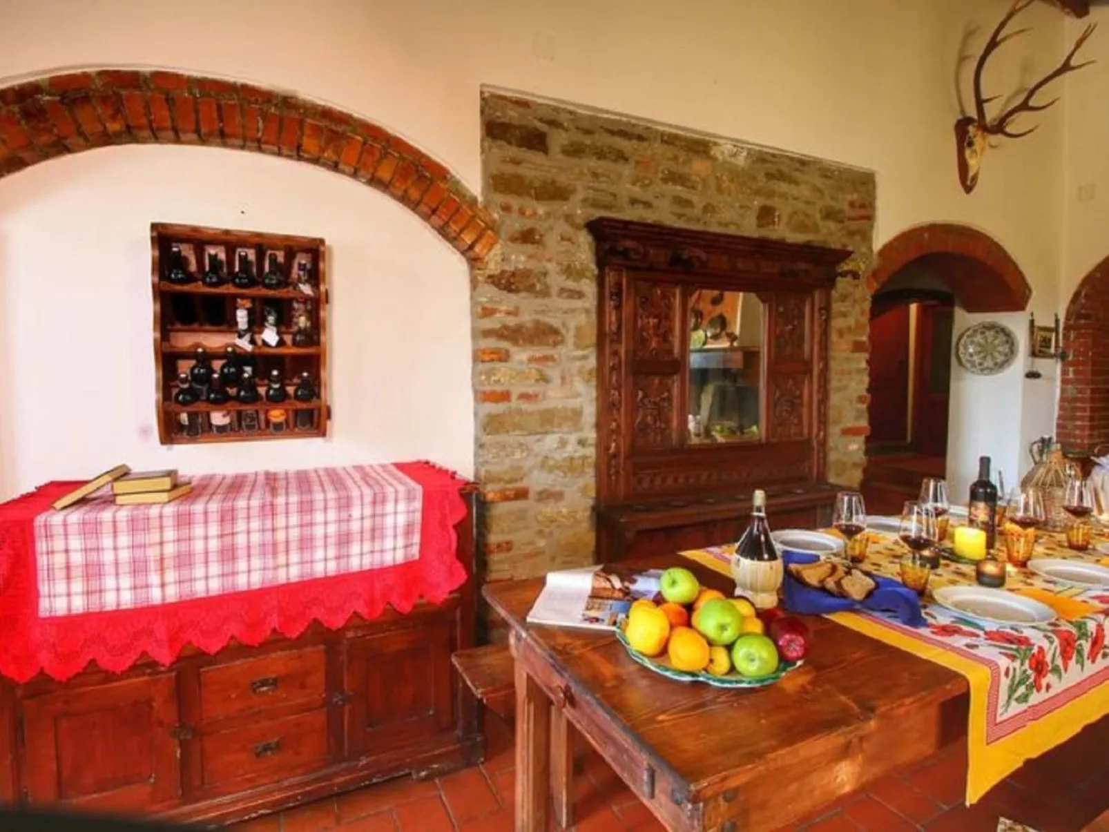 Le Corniole mit Pool, Jacuzzi und Grill - Image-tags.info