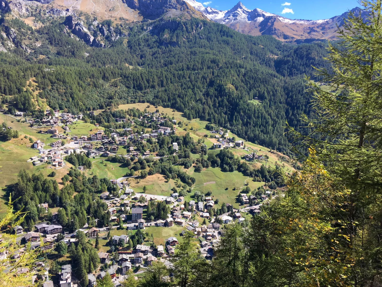 'Lo Chalet' der Balkon über dem Matterhorntal - Omgeving