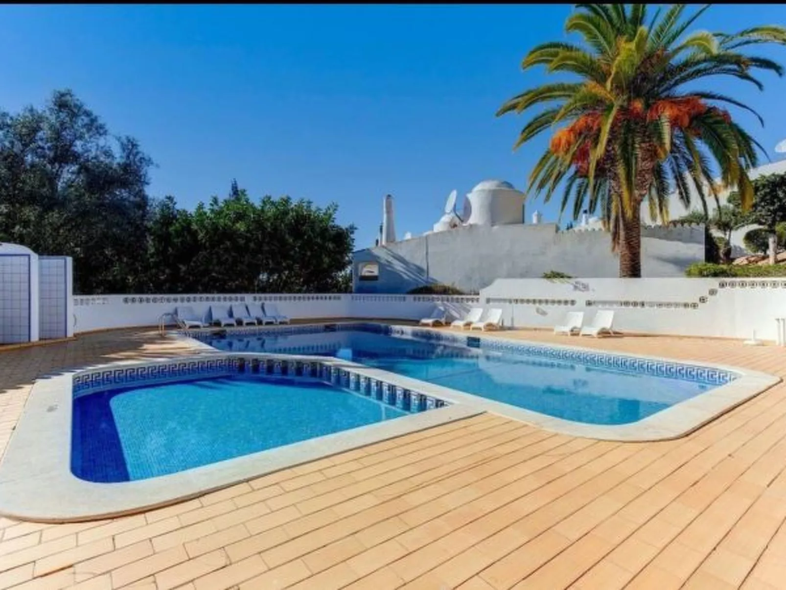 CARVOEIRO POOL HOUSE by VACATIONY - Buiten