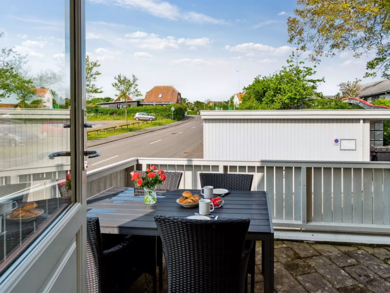 "Kamile" - 400m from the sea - Buiten