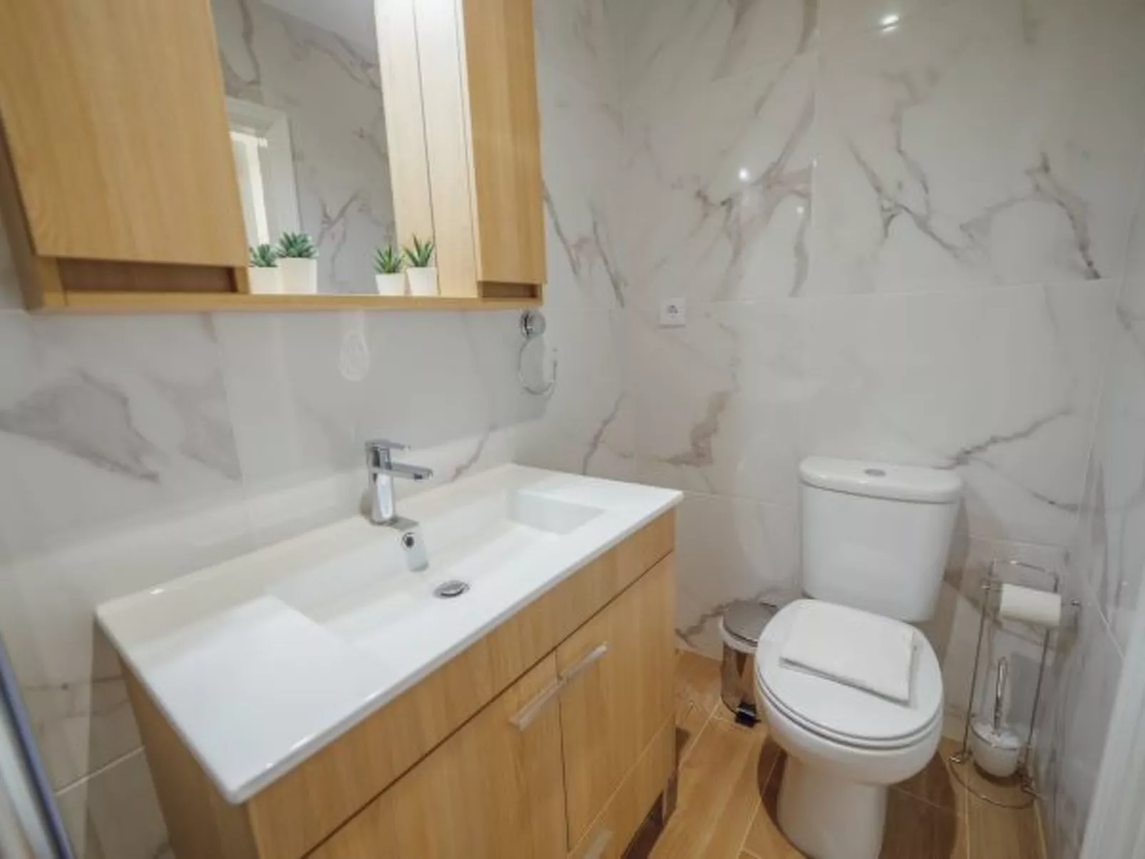 LAPA STYLISH APARTMENT A by VACATIONY - Binnen