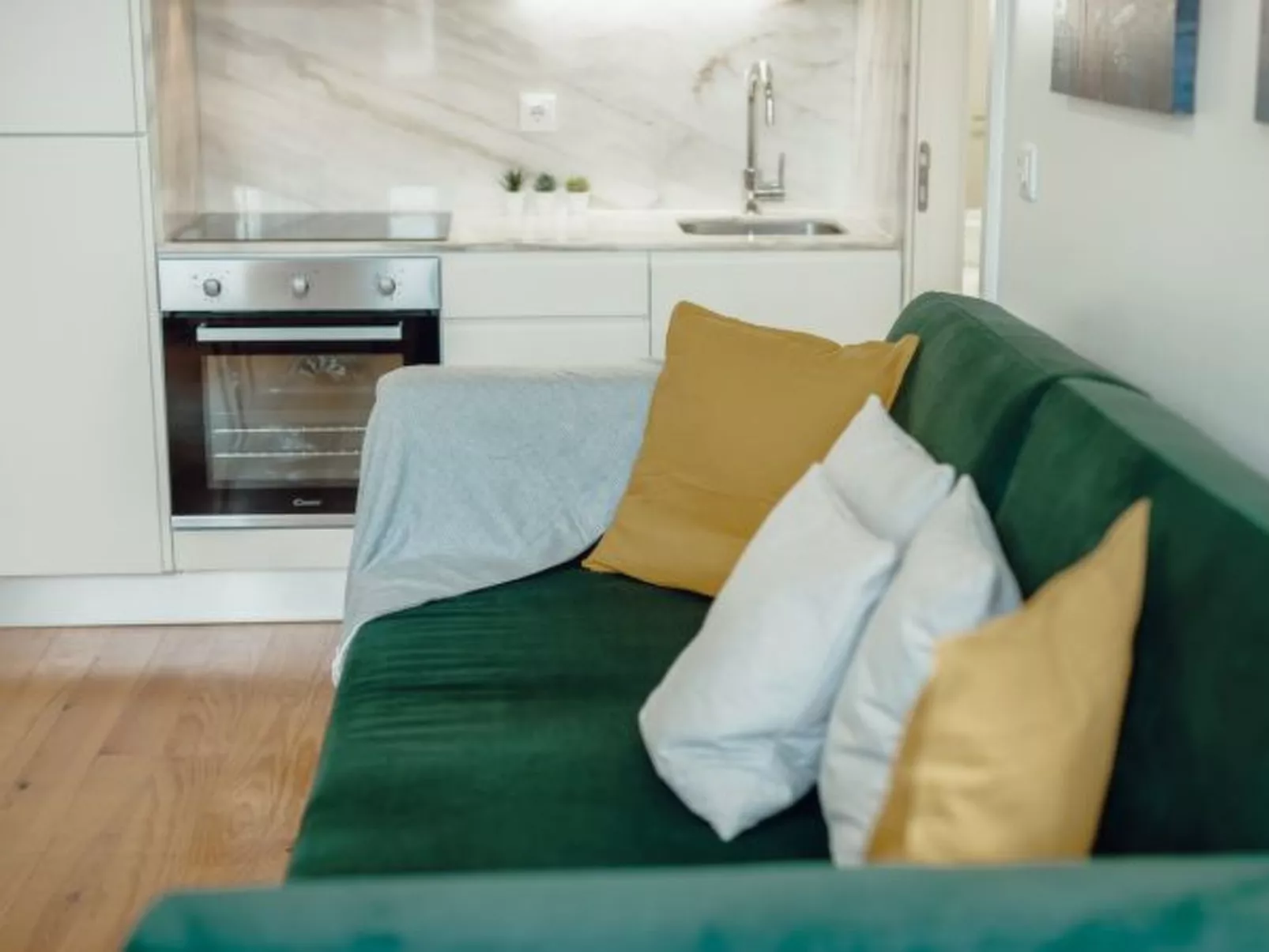 DOWNTOWN PREMIUM APARTMENT by VACATIONY - Binnen