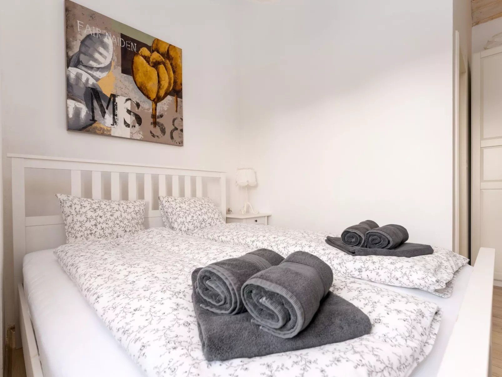 Eine luxuriöse Villa "Maslina" mit Pool und Grill - Binnen