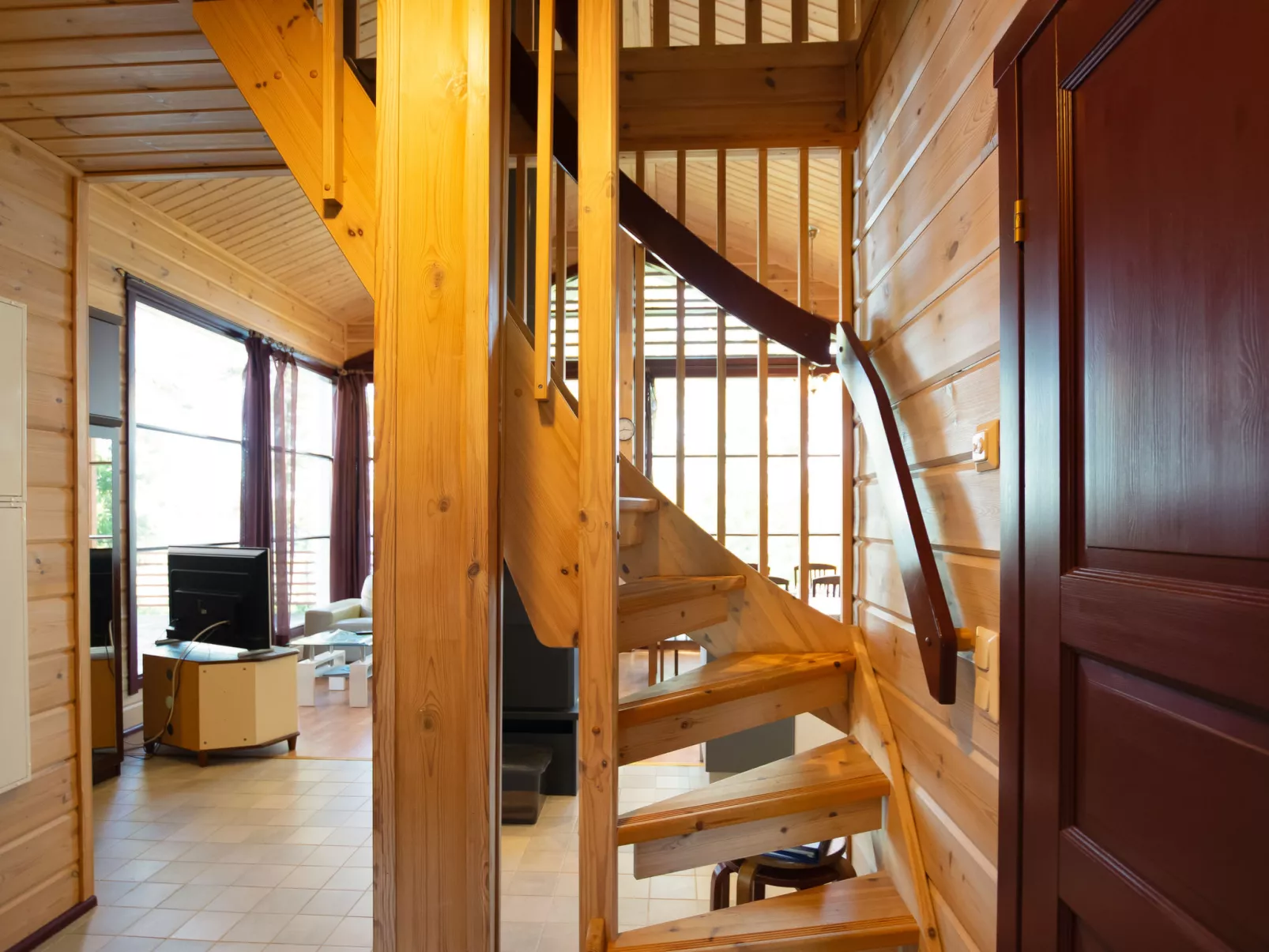 Tiirinniemi 27 a - Binnen