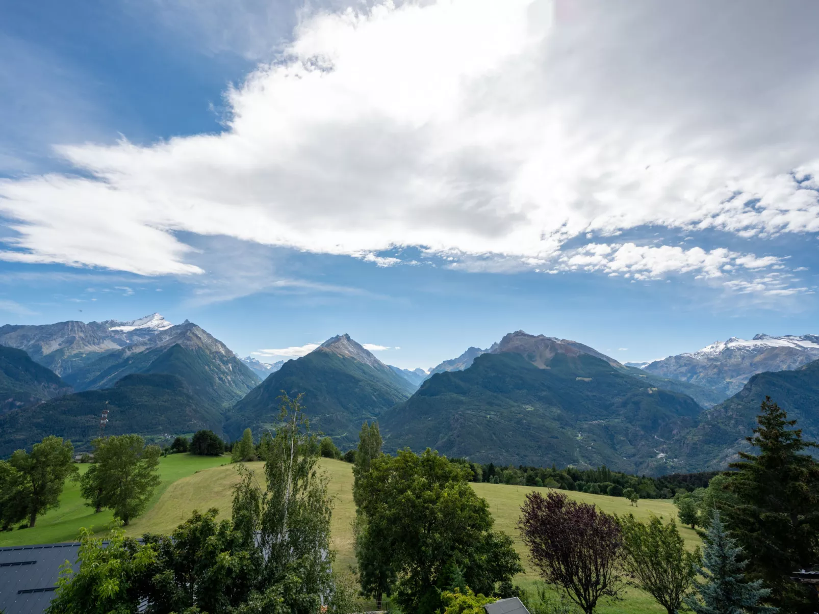 Grand Sarriod - Buiten