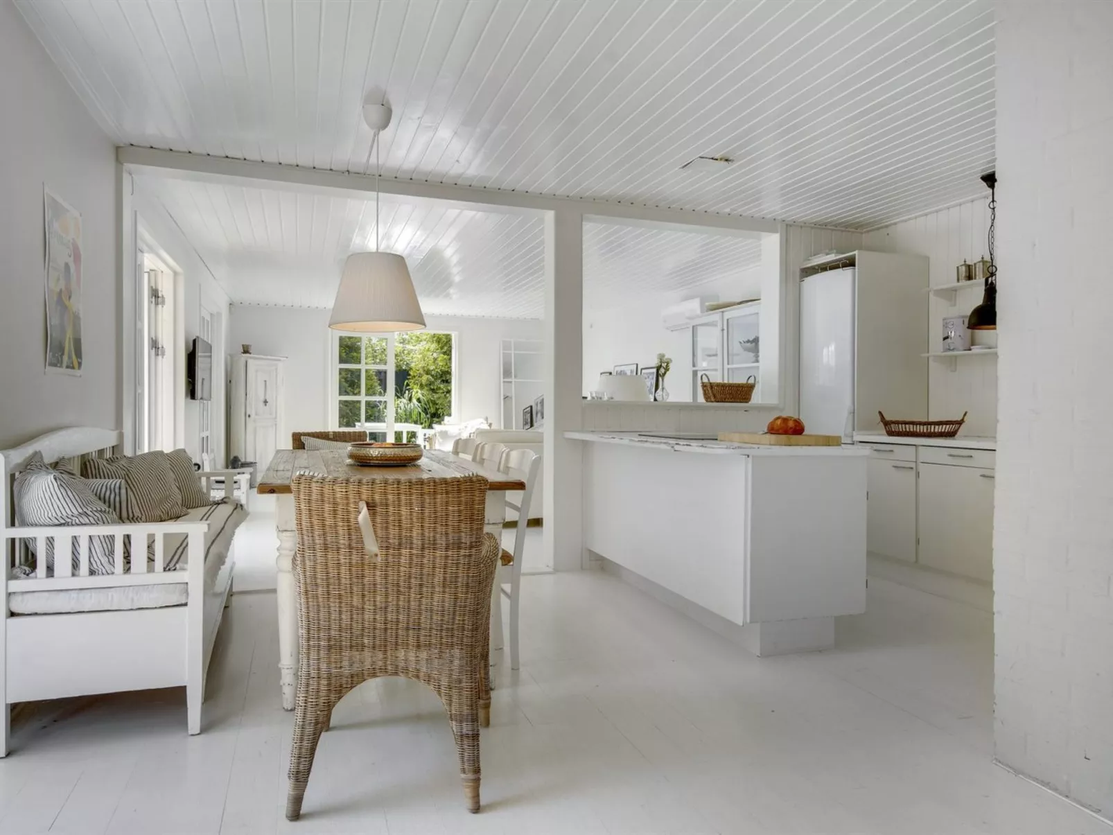 "Kaino" - 700m from the sea - Binnen