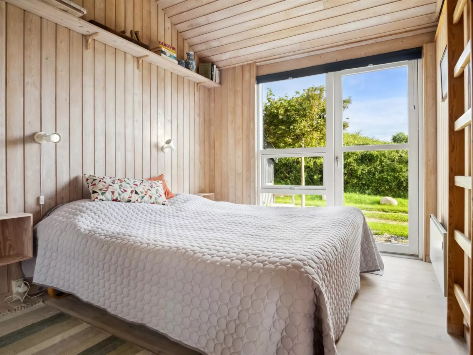 "Iivari" - 70m from the sea - Binnen