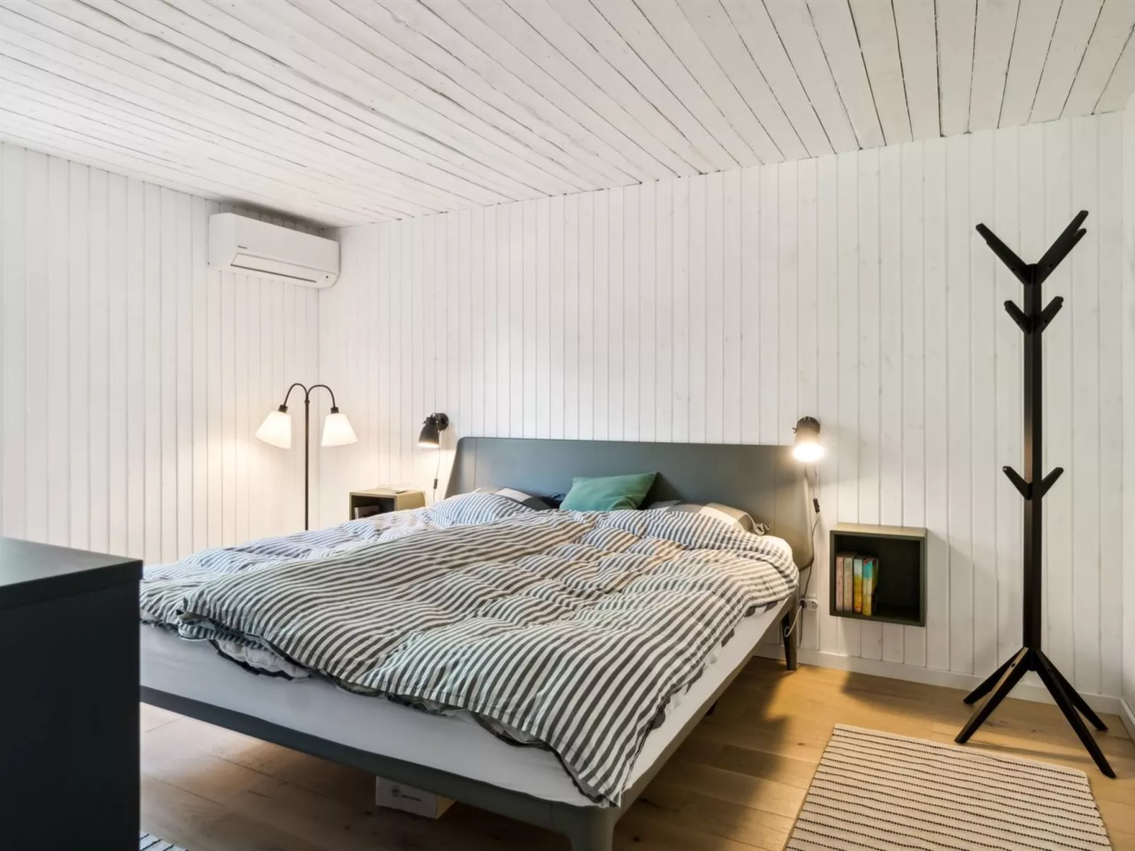 "Manko" - 250m from the sea - Binnen