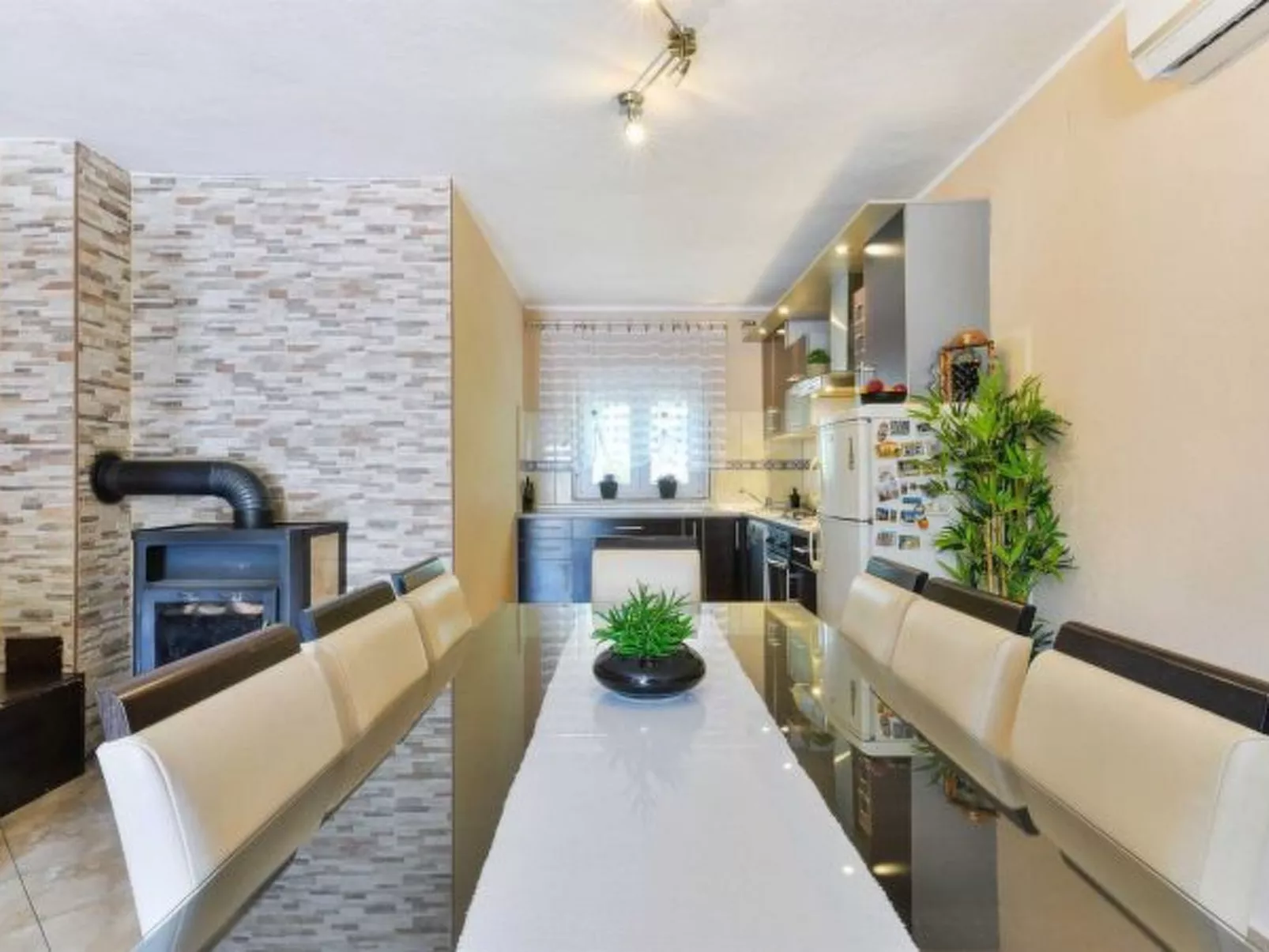 Holiday House Meri with pool - Image-tags.info