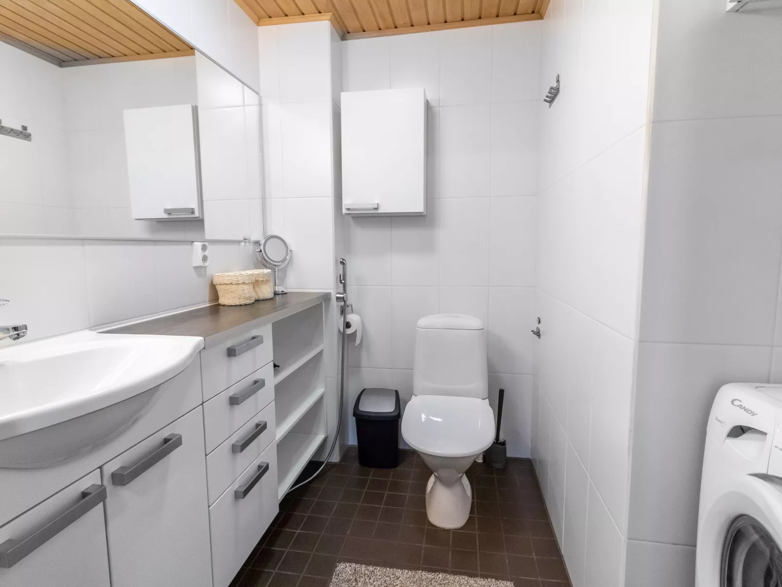 Ylläskumpu 4 - Binnen