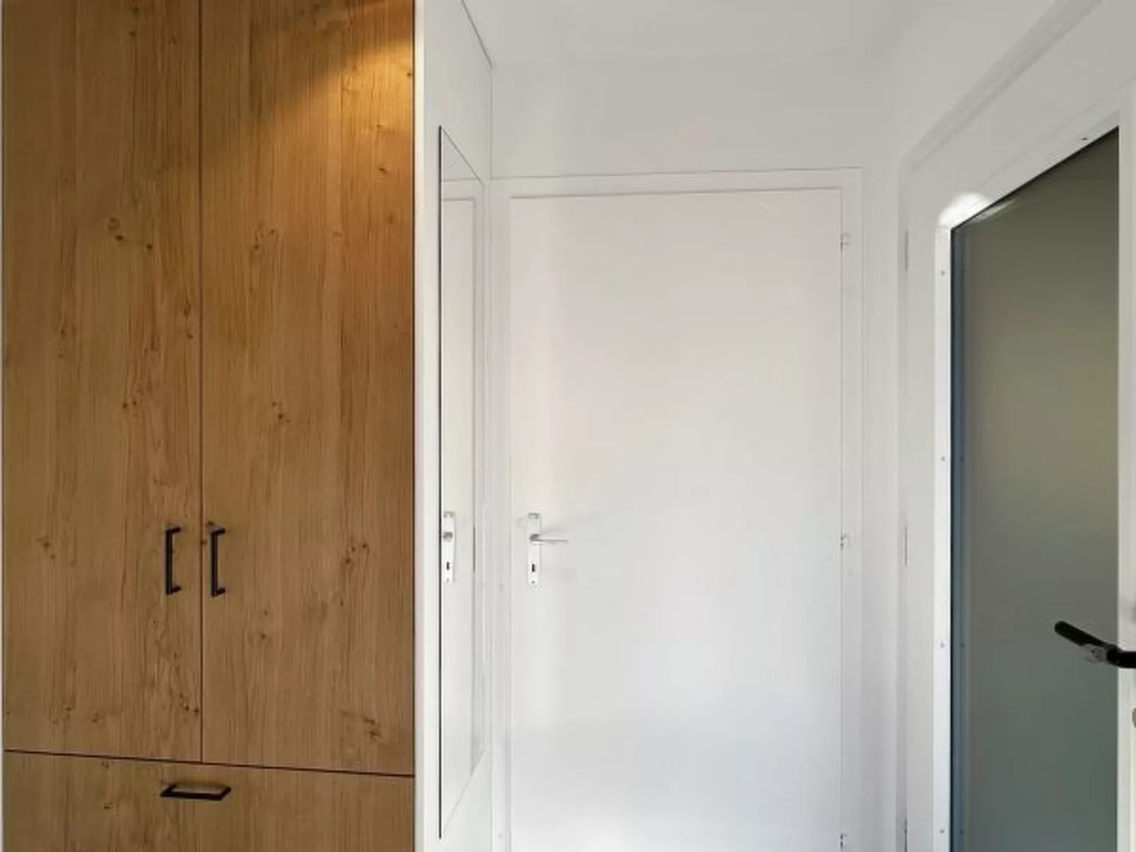 Mirador Alpine Horizon -Crans Montana- Swiss Alps - Binnen