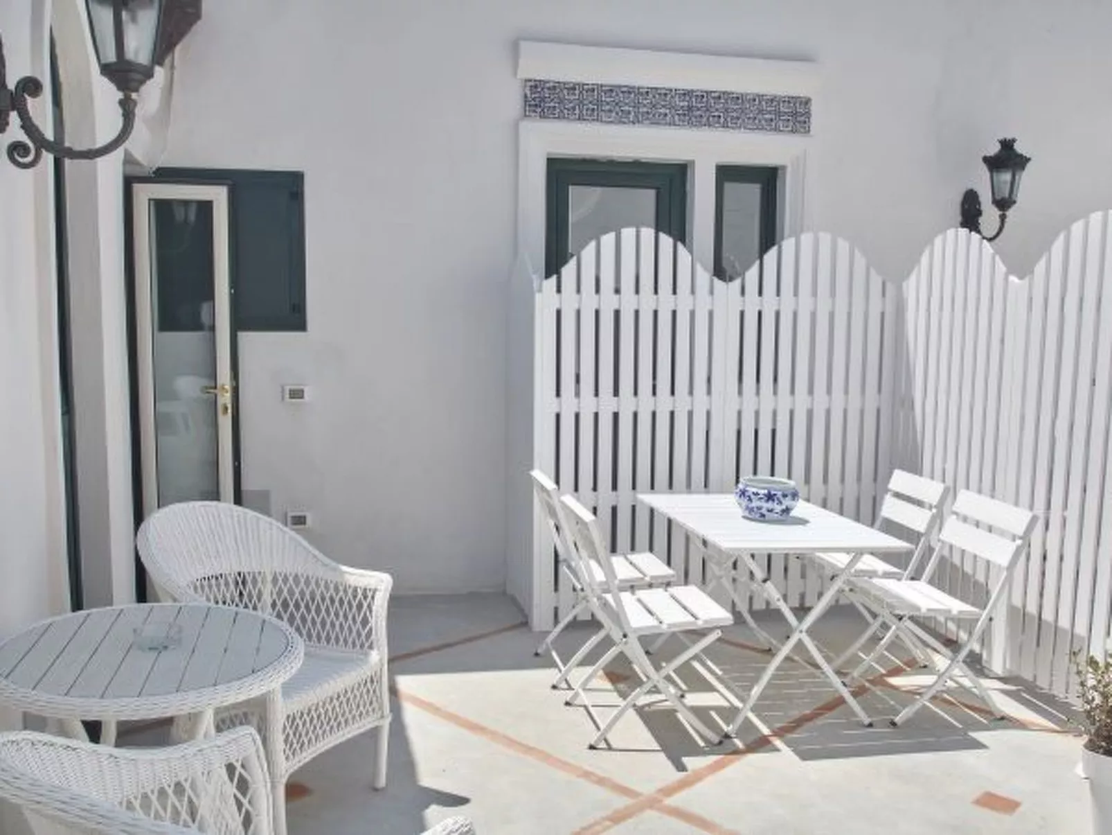 L'affresco caprese a 10 minuti dalla piazzetta - Buiten